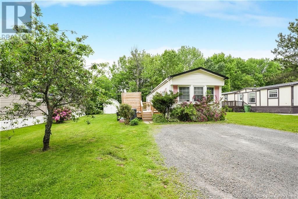 407 Osmond Lane, Fredericton, New Brunswick  E3B 7L4 - Photo 19 - NB120185
