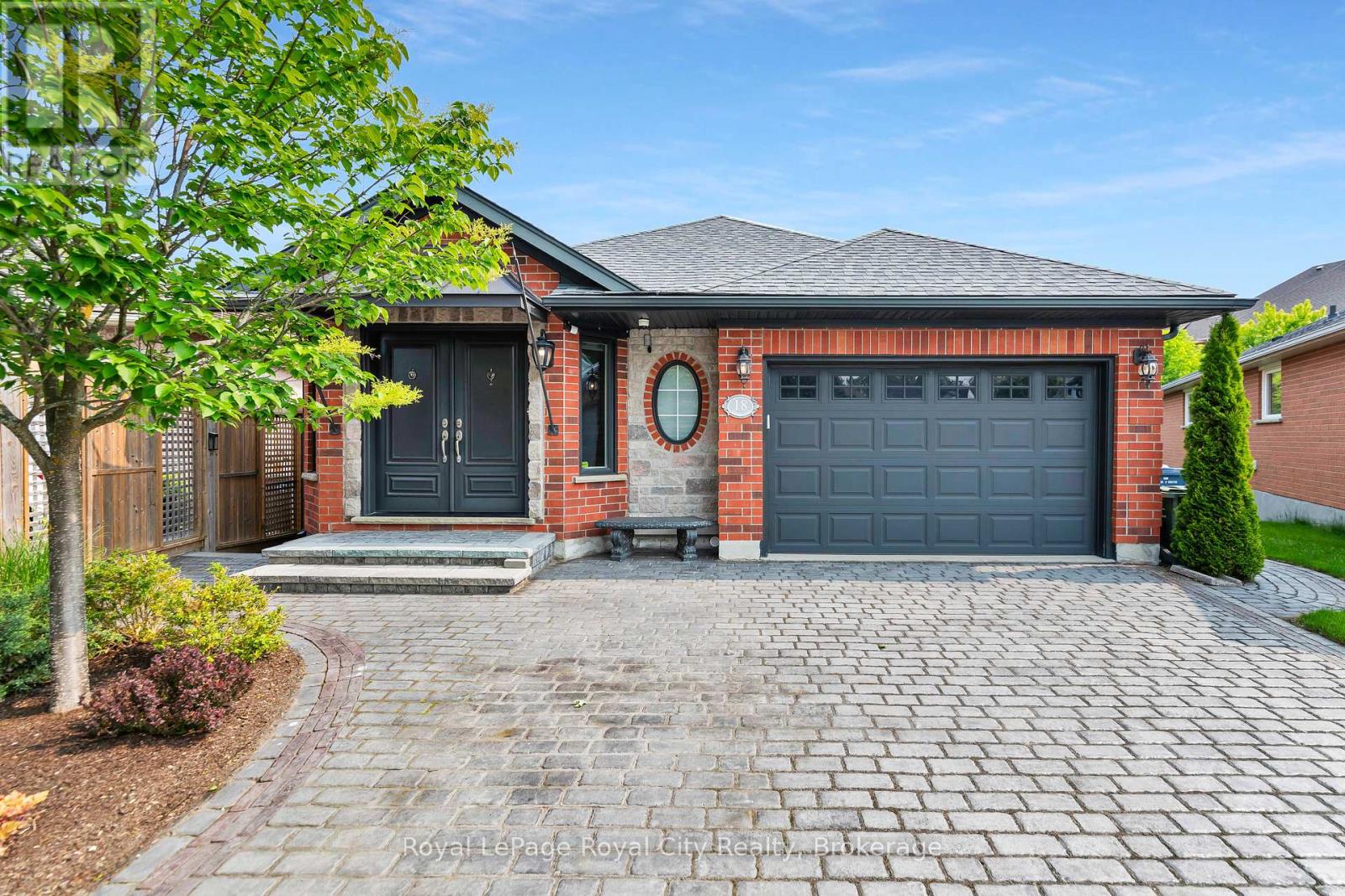 18 WHITETAIL COURT, Guelph, Ontario