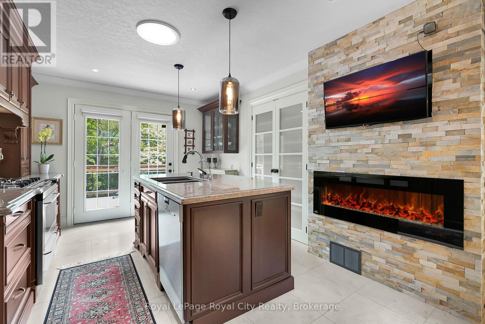 18 Whitetail Court, Guelph, Ontario  N1L 1H6 - Photo 16 - X12211879