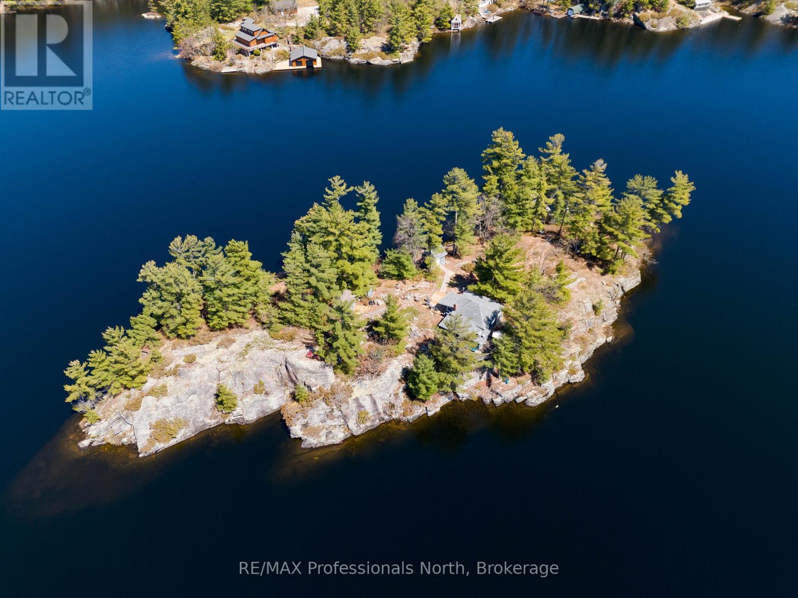 0 1 2GL (GULL) ISLAND, Gravenhurst, Ontario