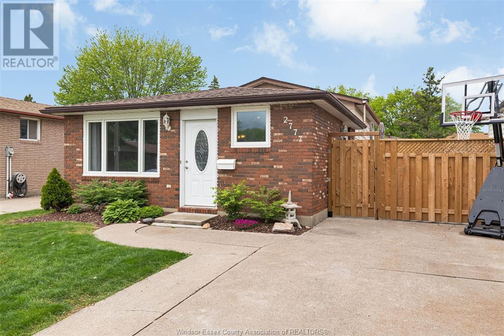 MLS# 25014516: 2777 GARVEY, Windsor, Canada