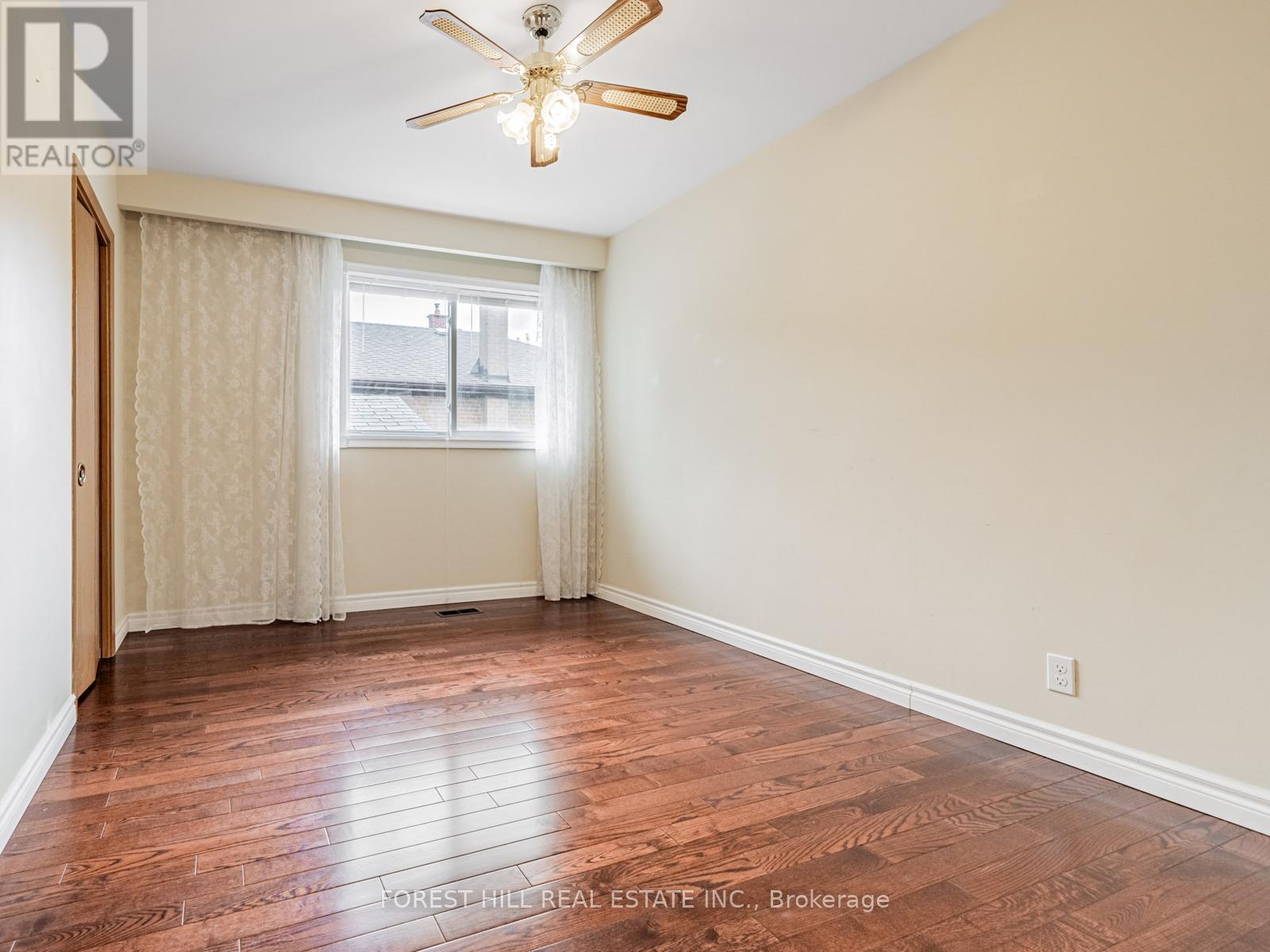 101 Pemberton Avenue, Toronto (Newtonbrook East), Ontario  M2M 1Y4 - Photo 12 - C12209663