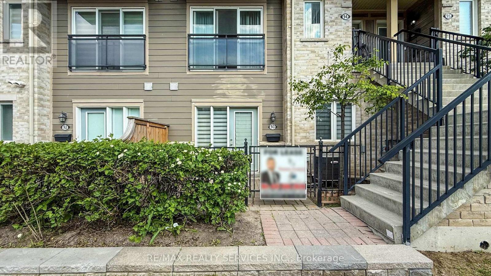 93 - 60 Fairwood Circle, Brampton, Ontario  L6R 0Y6 - Photo 35 - W12211758