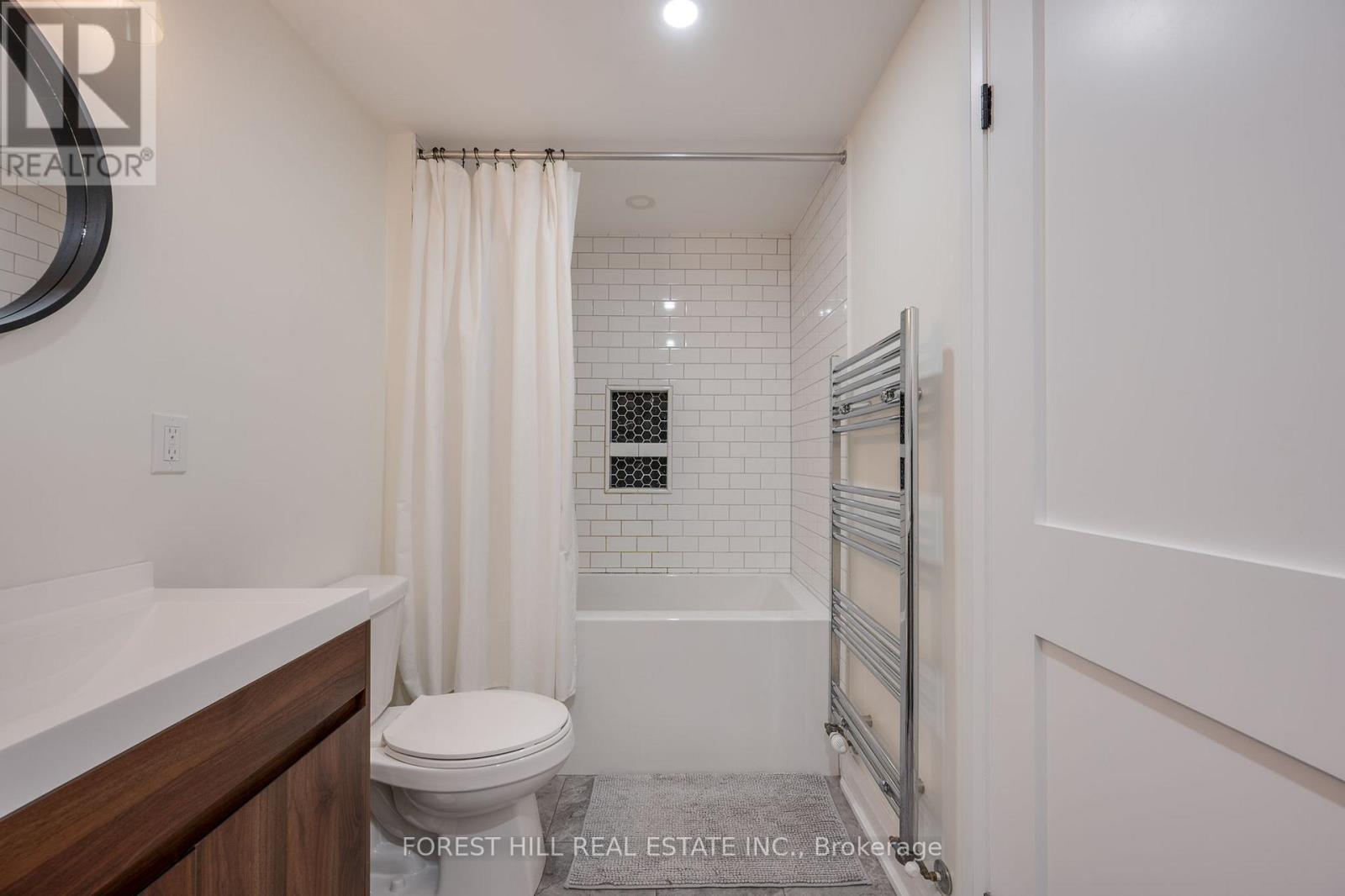 #1 (Lower) - 167 Rosethorn Avenue, Toronto, Ontario  M6N 3L3 - Photo 7 - W12184307