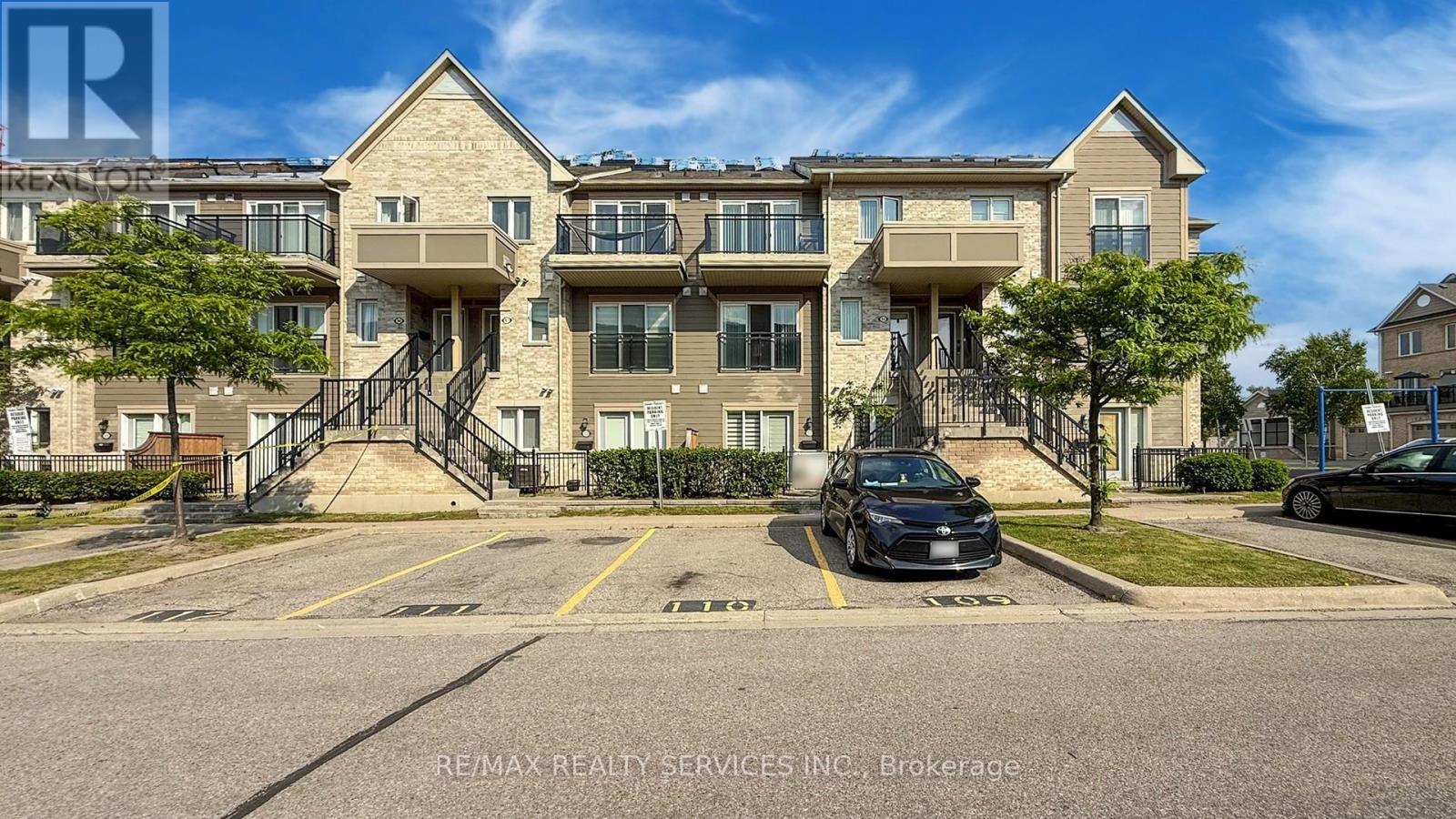 93 - 60 FAIRWOOD CIRCLE, Brampton, Ontario