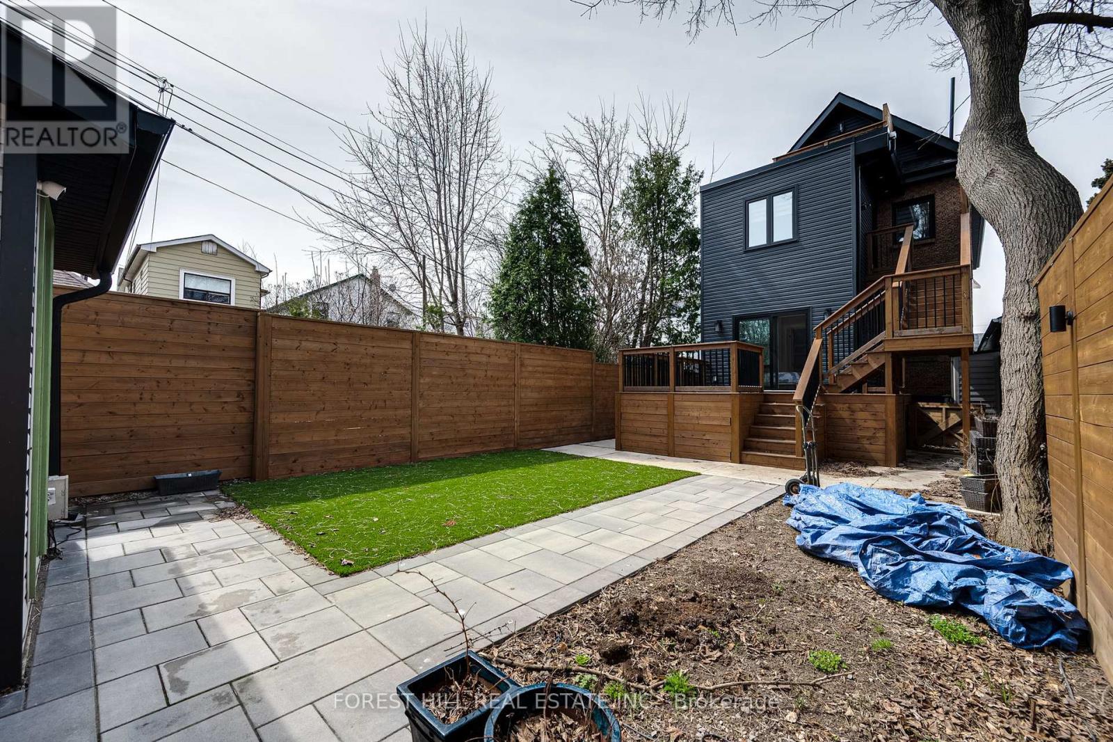 #1 (Lower) - 167 Rosethorn Avenue, Toronto, Ontario  M6N 3L3 - Photo 8 - W12184307