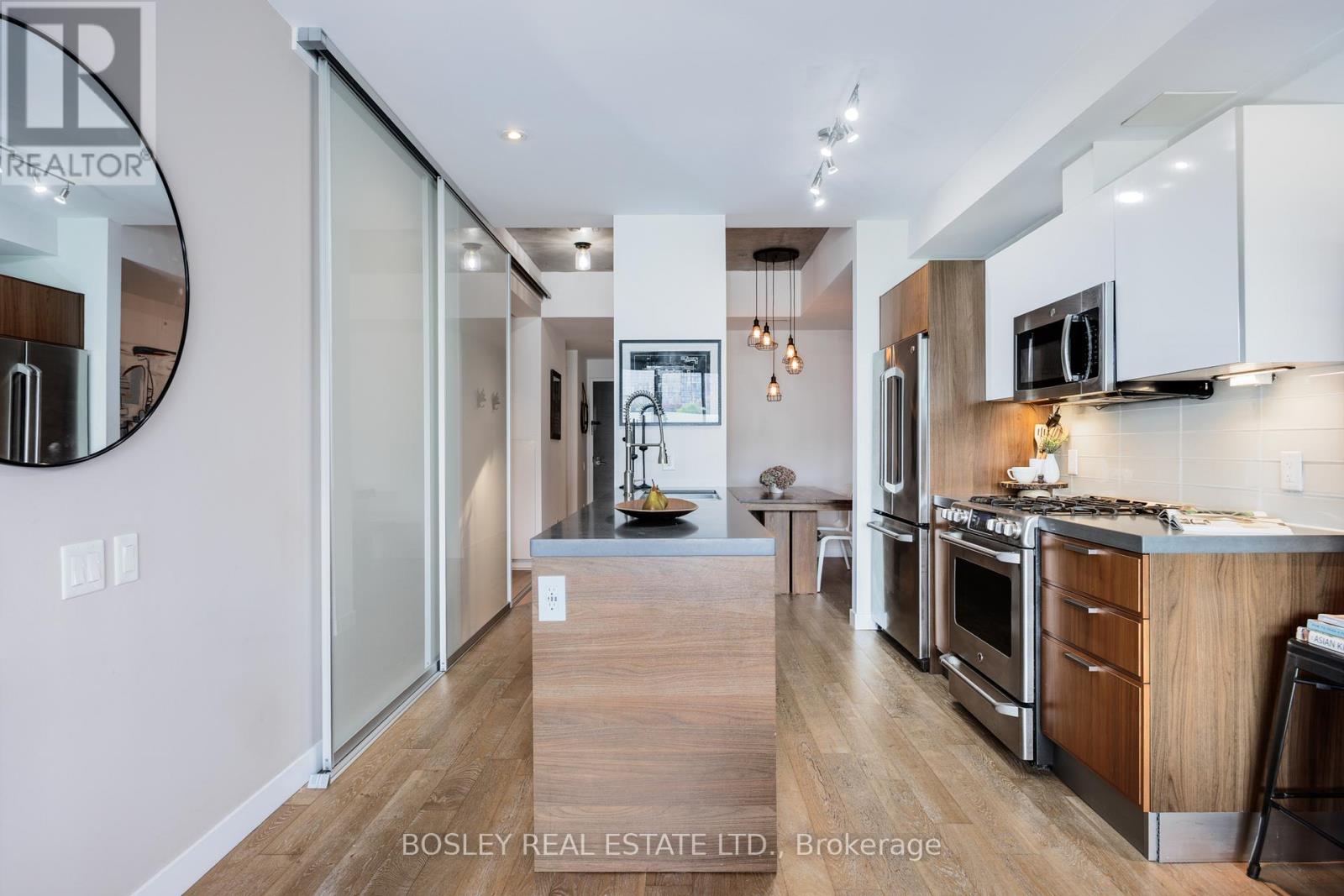 303 - 25 Stafford Street, Toronto, Ontario  M5V 0G3 - Photo 9 - C12206573