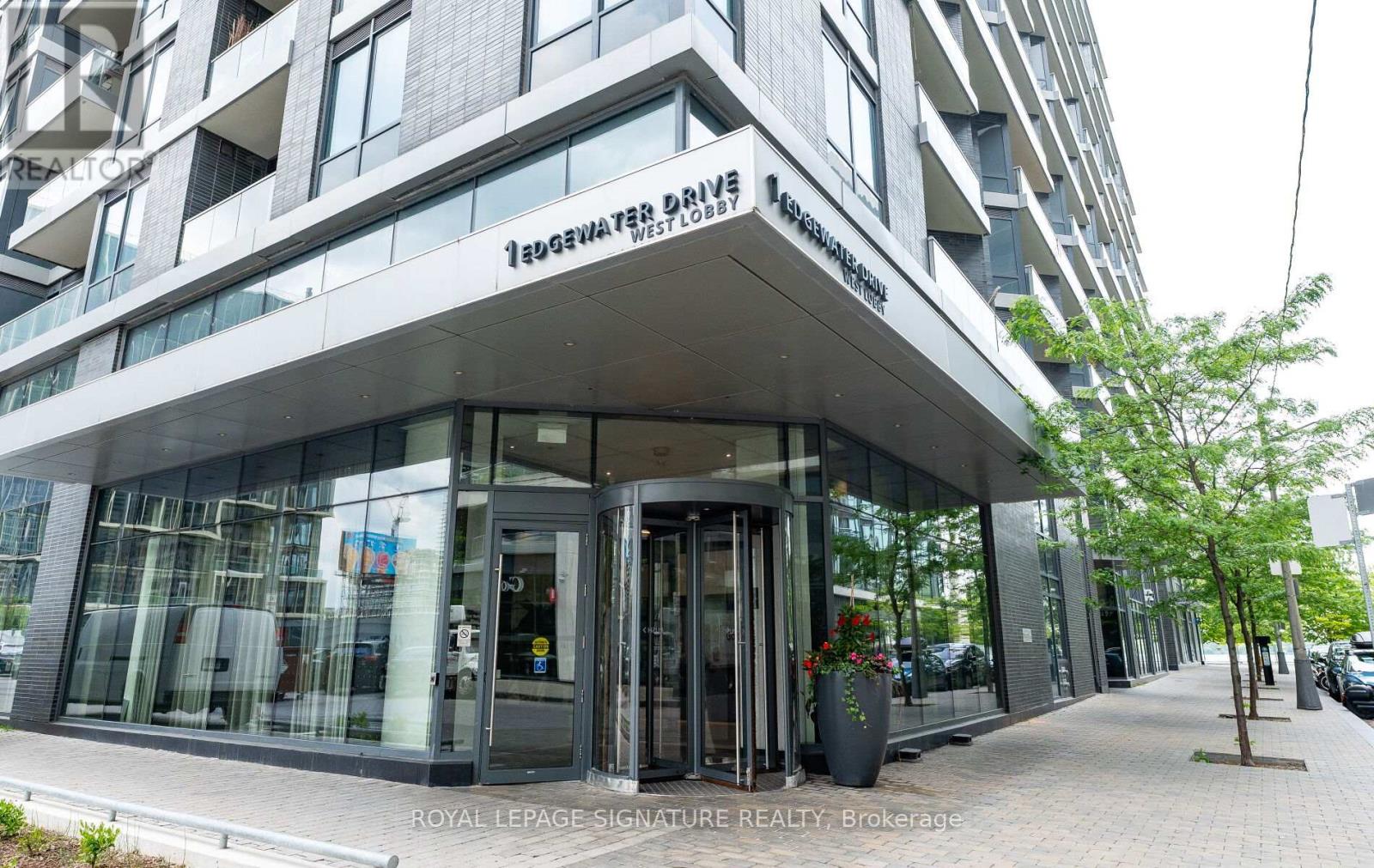 Ph35 - 1 Edgewater Drive, Toronto (Waterfront Communities), Ontario  M5A 0L1 - Photo 4 - C12210834