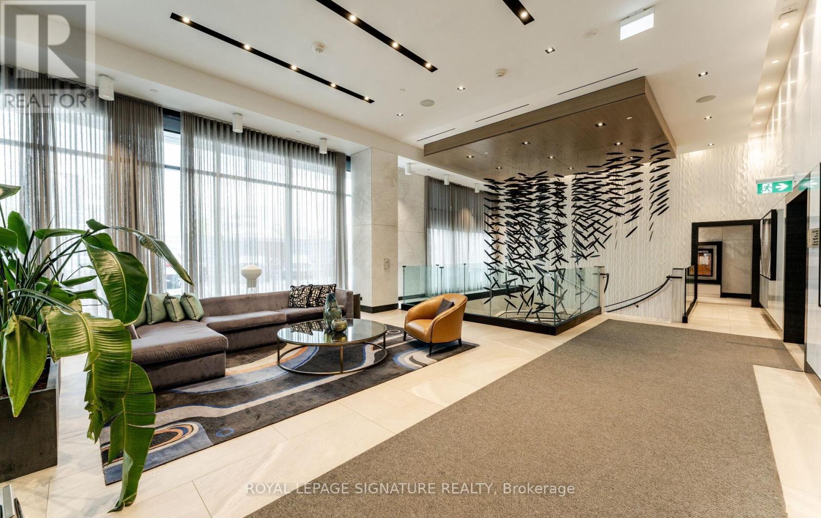 Ph35 - 1 Edgewater Drive, Toronto (Waterfront Communities), Ontario  M5A 0L1 - Photo 8 - C12210834