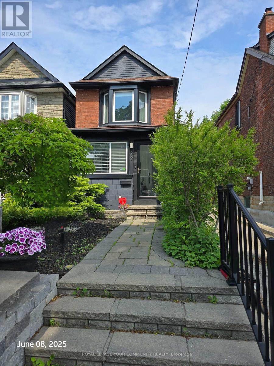 99 NAIRN AVENUE, Toronto, Ontario