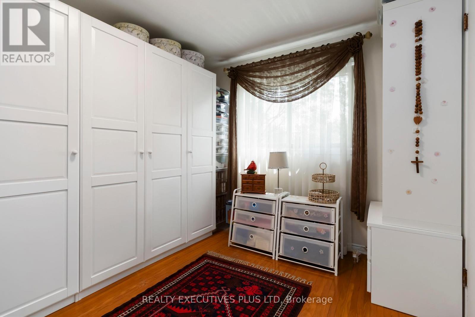 1031 Marley Crescent, Burlington, Ontario  L7T 3S3 - Photo 23 - W12210223