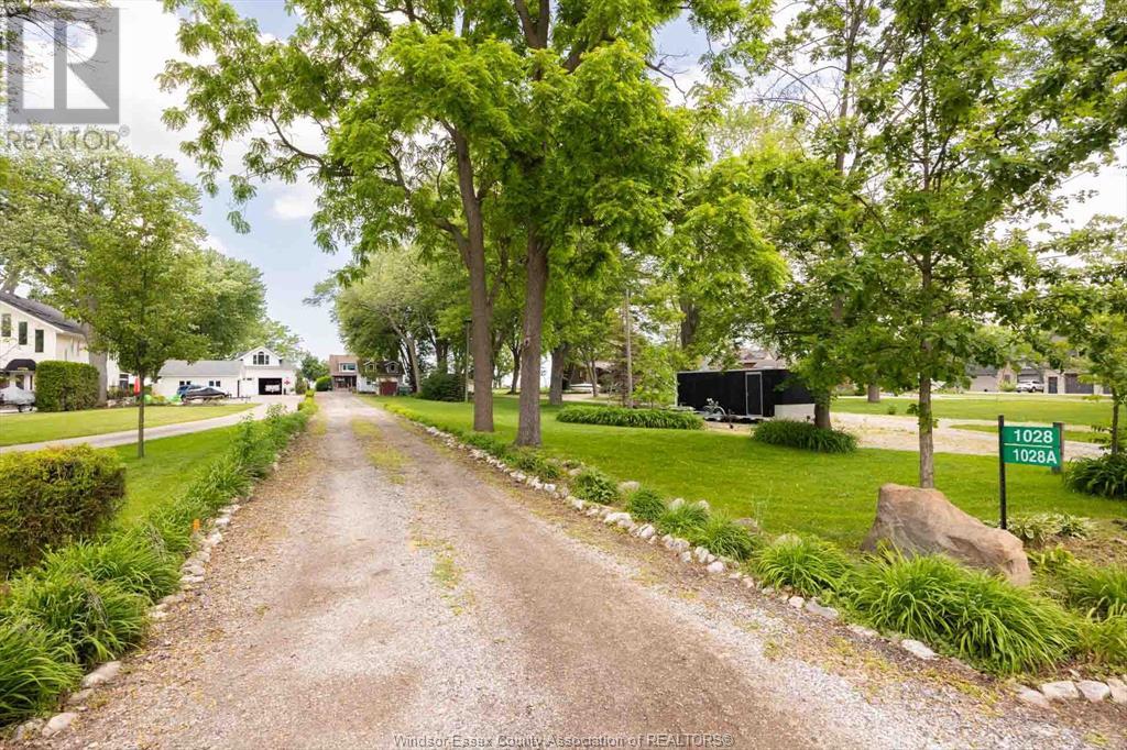 1028 Lilydale Avenue, Lakeshore, Ontario  N0R 1A0 - Photo 2 - 25014710