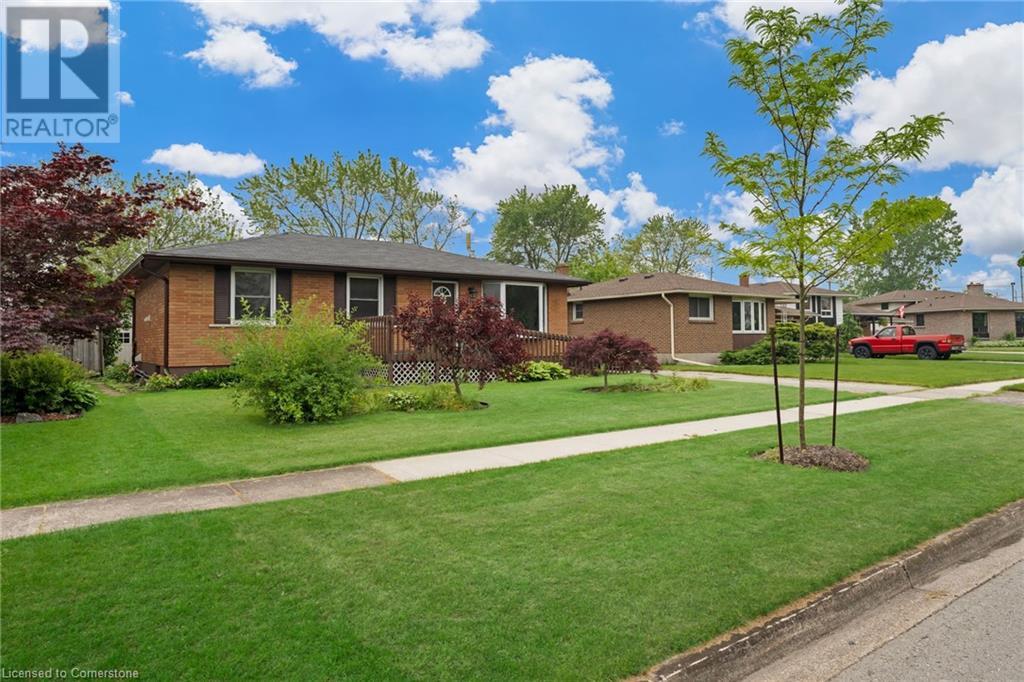 110 Pinehurst Drive, Welland, Ontario  L3C 3J1 - Photo 4 - 40737852