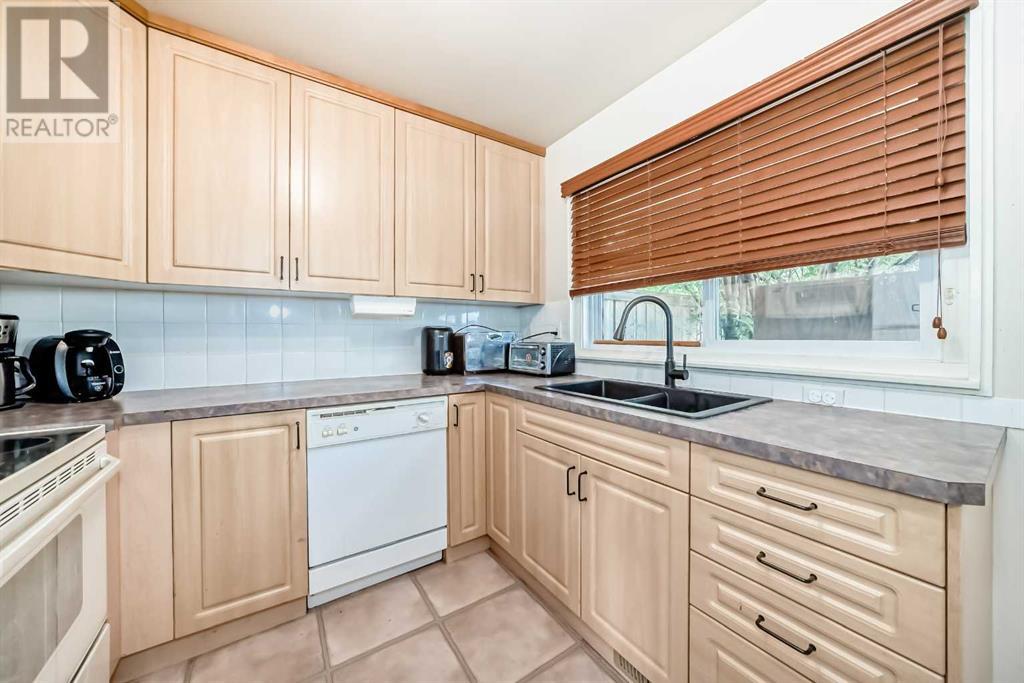 1503, 3907 39 Street N, Red Deer, Alberta  T4N 0M6 - Photo 3 - A2226297
