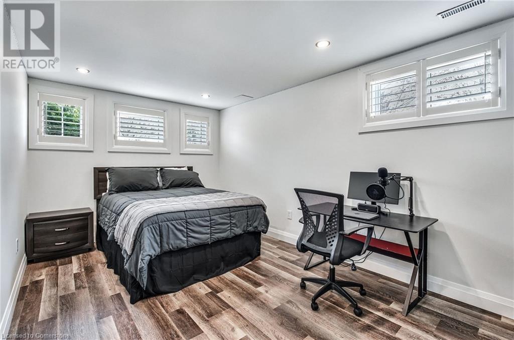 1 Tristan Court, Waterdown, Ontario  L9H 7G7 - Photo 37 - 40739966