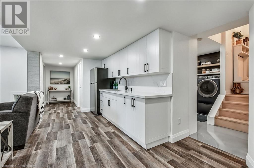 1 Tristan Court, Waterdown, Ontario  L9H 7G7 - Photo 34 - 40739966