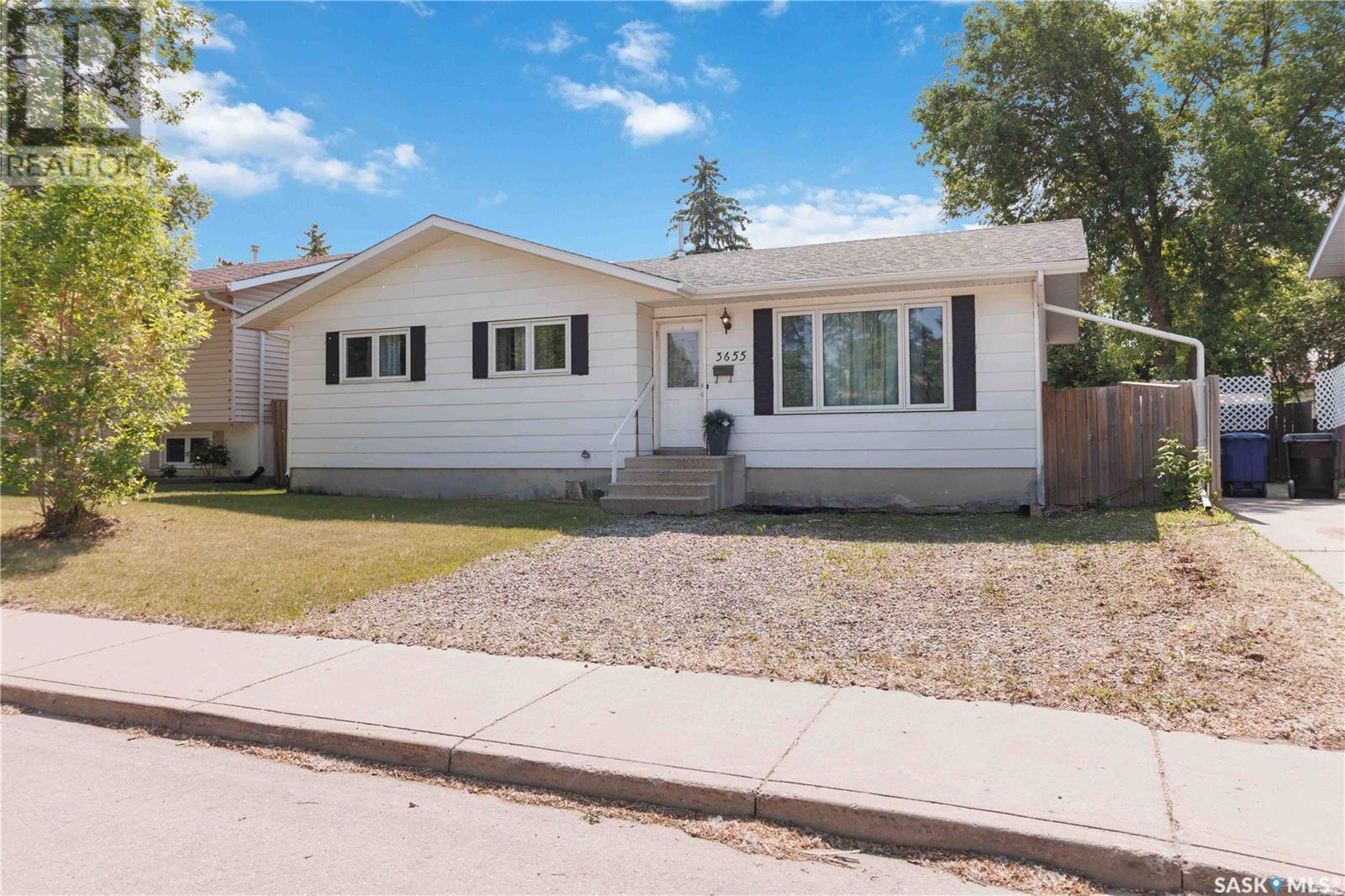 3655 Fairlight Drive, Saskatoon, Saskatchewan  S7M 4L7 - Photo 2 - SK009049