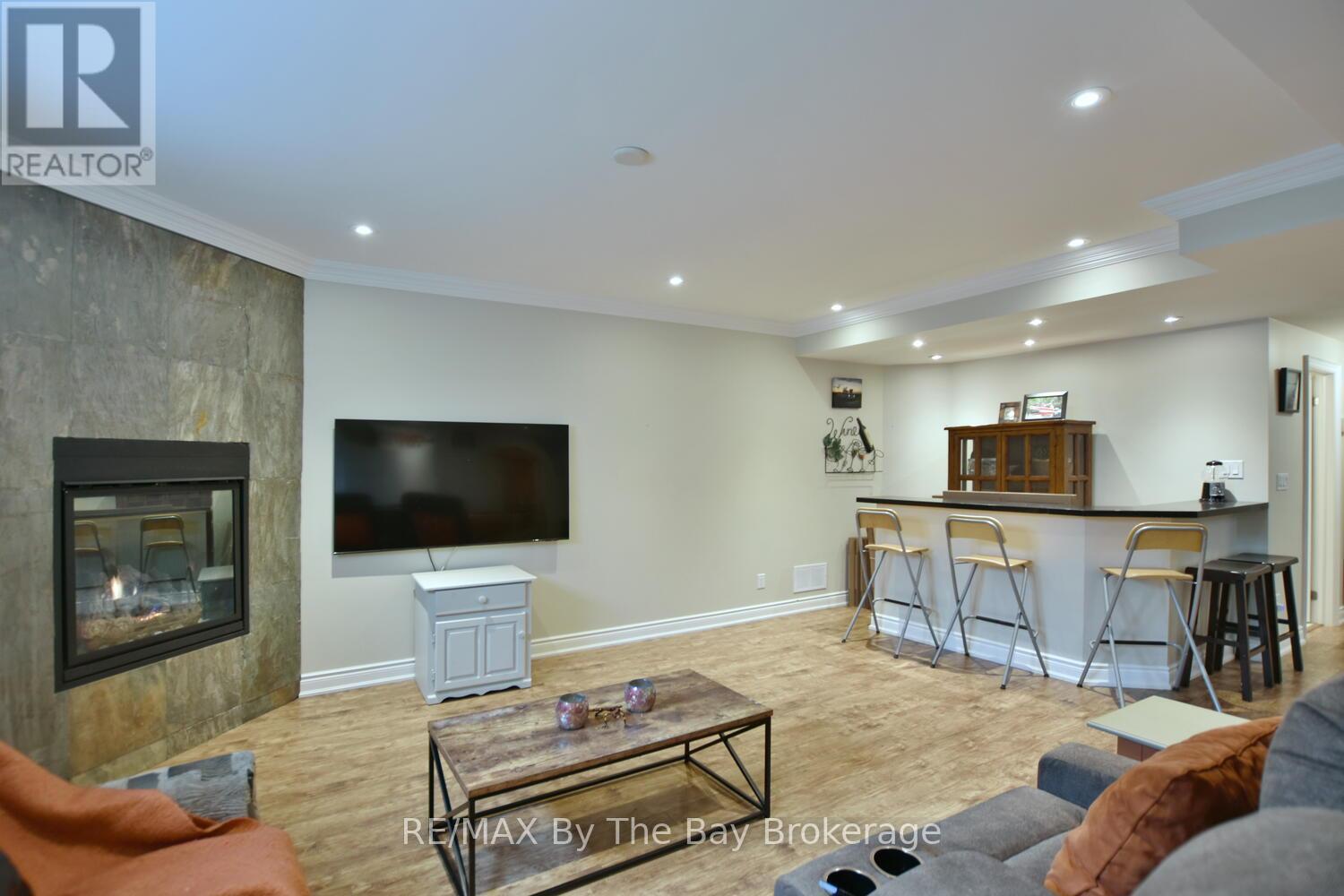 75 40th Street S, Wasaga Beach, Ontario  L9Z 1Z9 - Photo 25 - S12211841