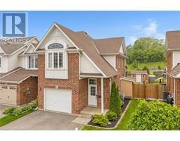 74 COLTON Circle, Kitchener, Ontario