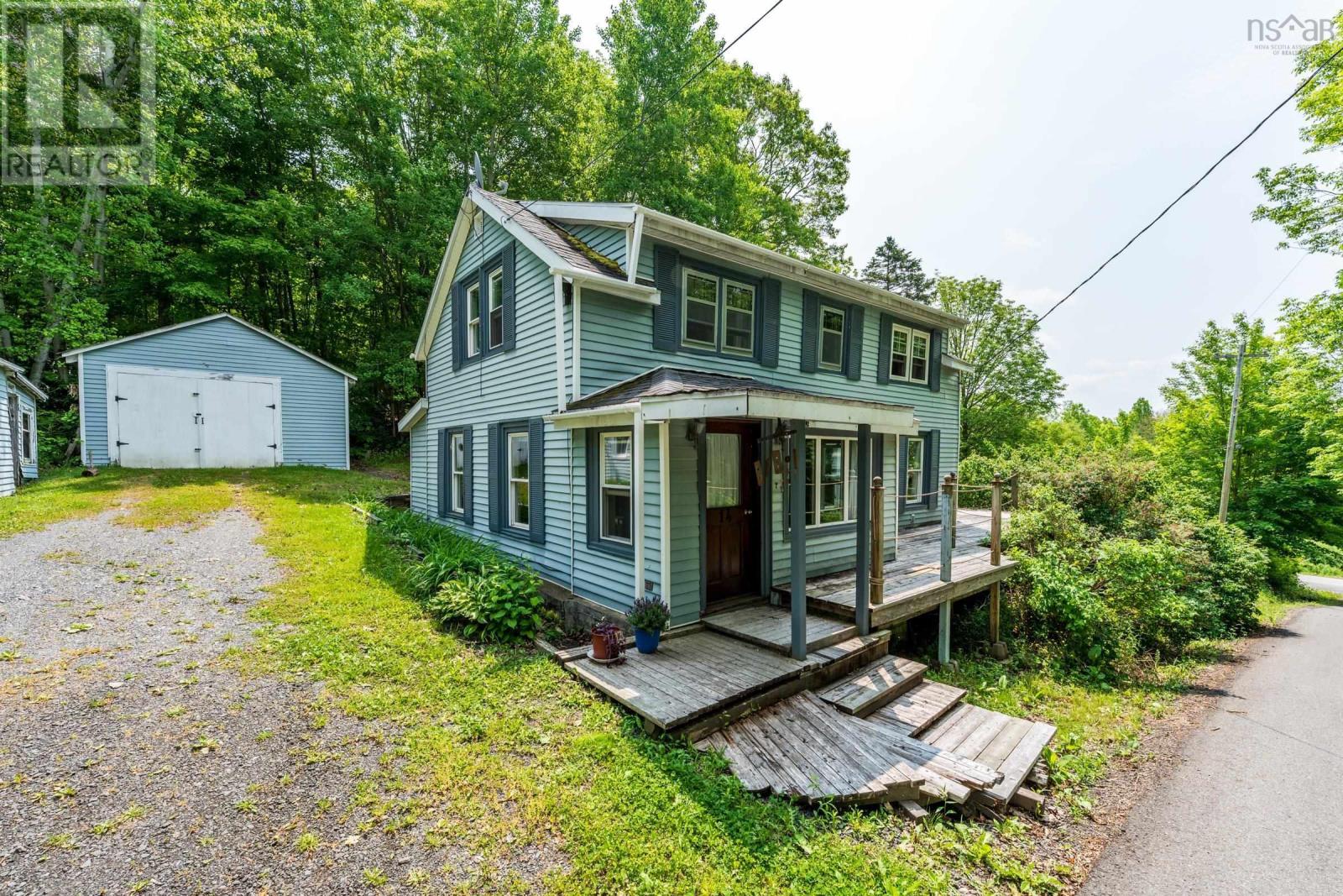 14 Cross Street, Bear River, Nova Scotia  B0S 1B0 - Photo 1 - 202514200