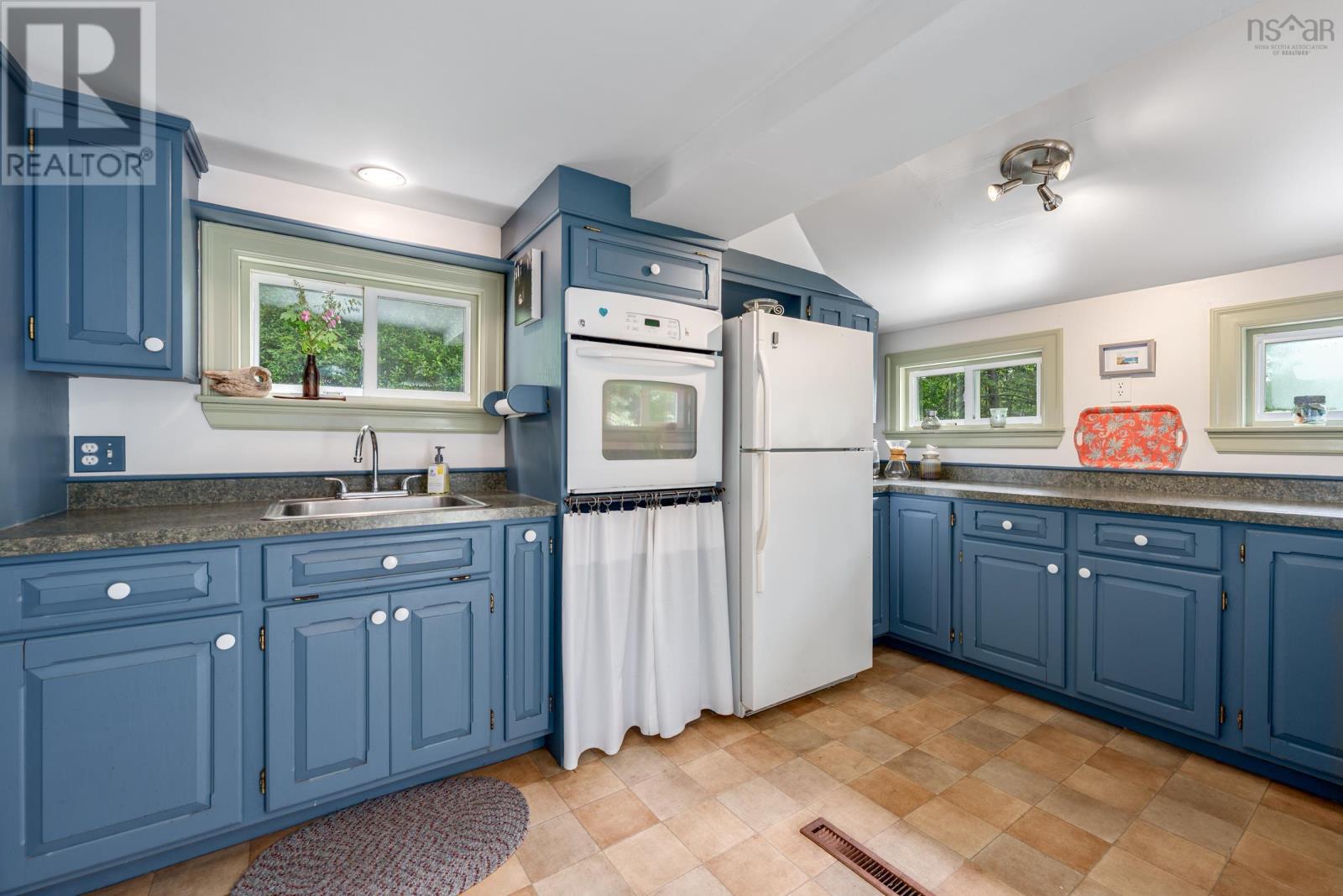 14 Cross Street, Bear River, Nova Scotia  B0S 1B0 - Photo 18 - 202514200