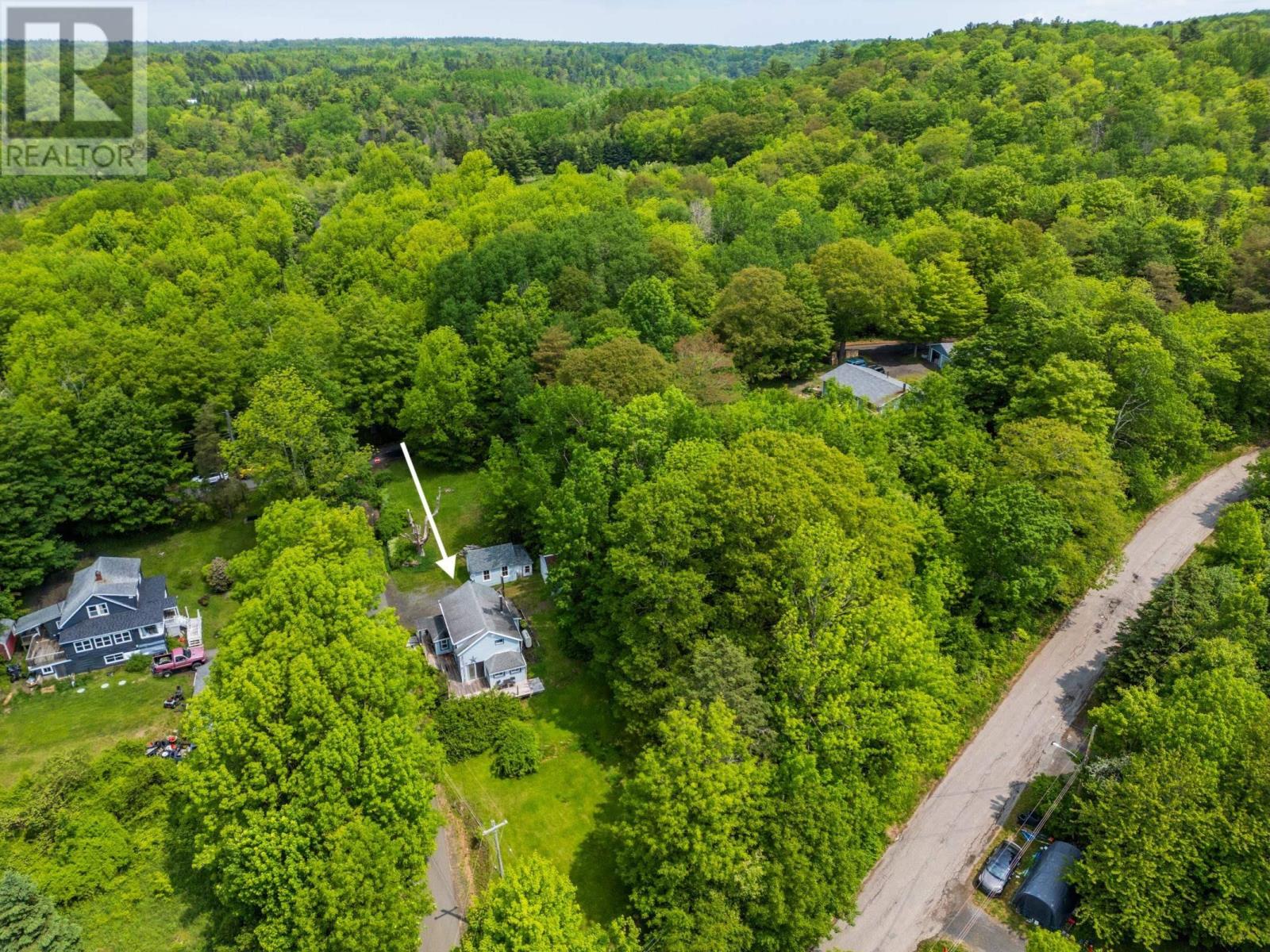 14 Cross Street, Bear River, Nova Scotia  B0S 1B0 - Photo 3 - 202514200