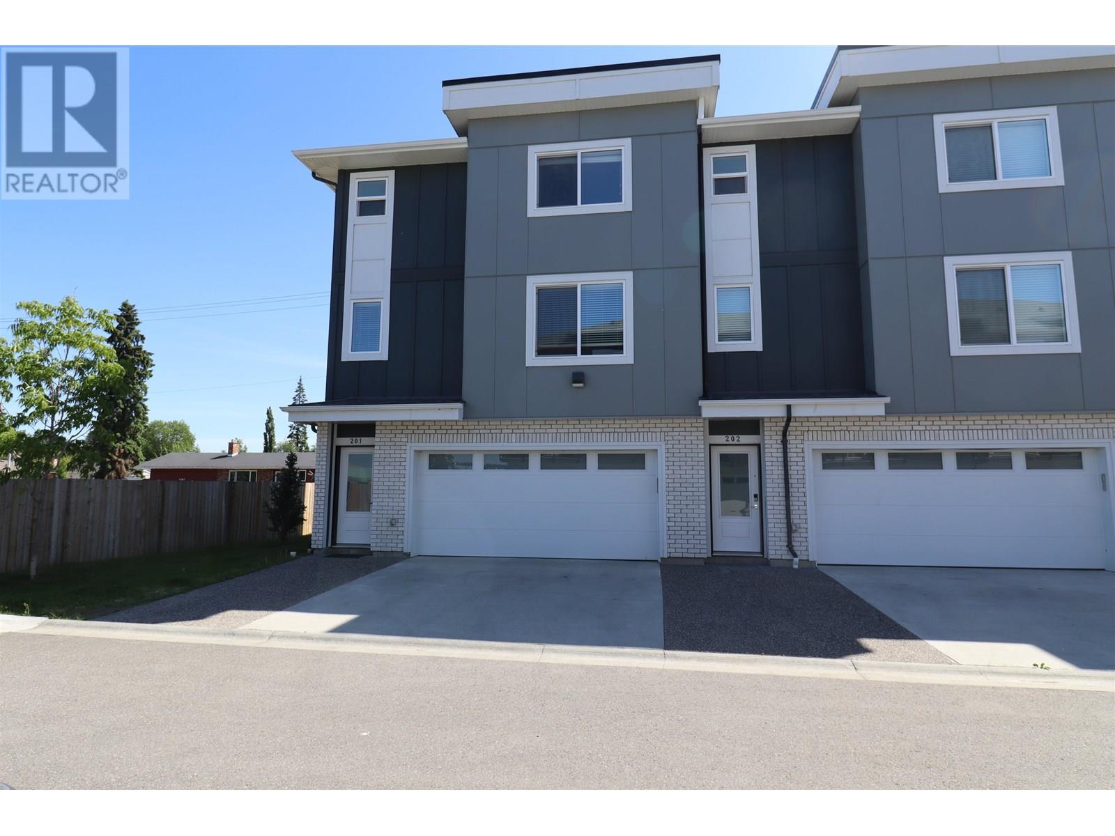 201 4274 22nd Avenue, Prince George, British Columbia  V2N 0J4 - Photo 2 - R3014134