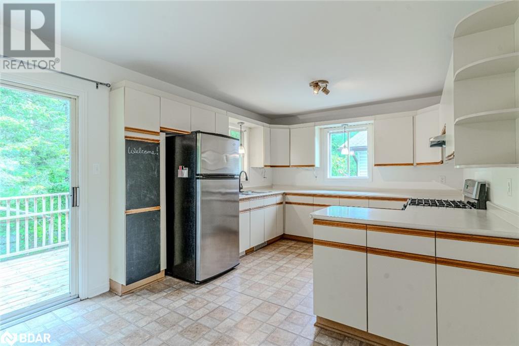 26 Innisbrook Drive, Wasaga Beach, Ontario  L9Z 1G3 - Photo 4 - 40739057
