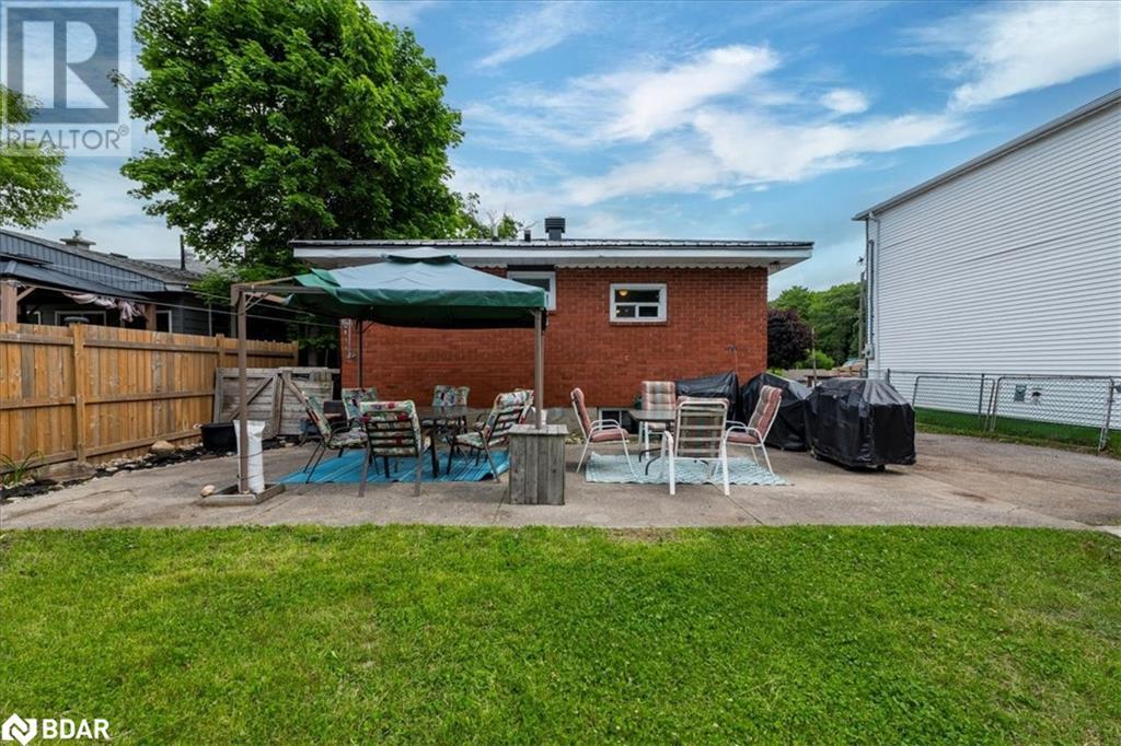 227 Southview Road, Barrie, Ontario  L4N 3X6 - Photo 16 - 40734601
