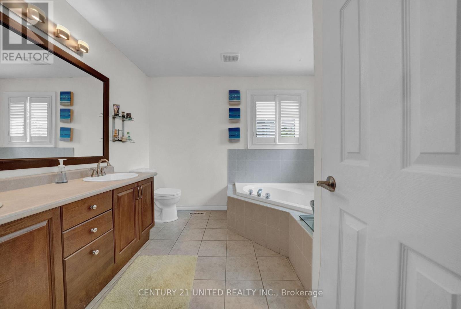 33 Solmar Avenue, Whitby, Ontario  L1R 2Z6 - Photo 25 - E12212001