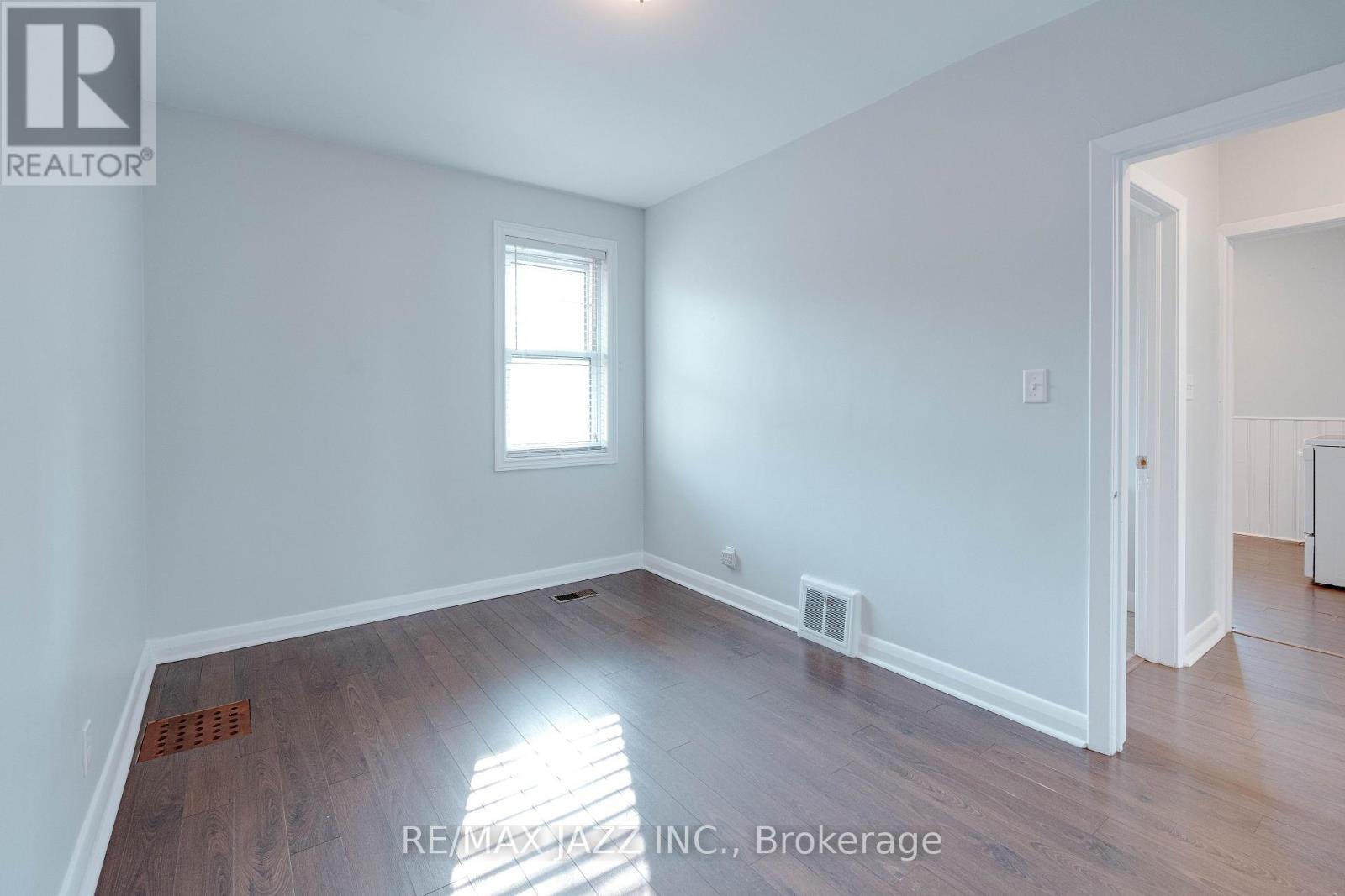 228 Gibbons Street, Oshawa, Ontario  L1J 4Y6 - Photo 11 - E12212019