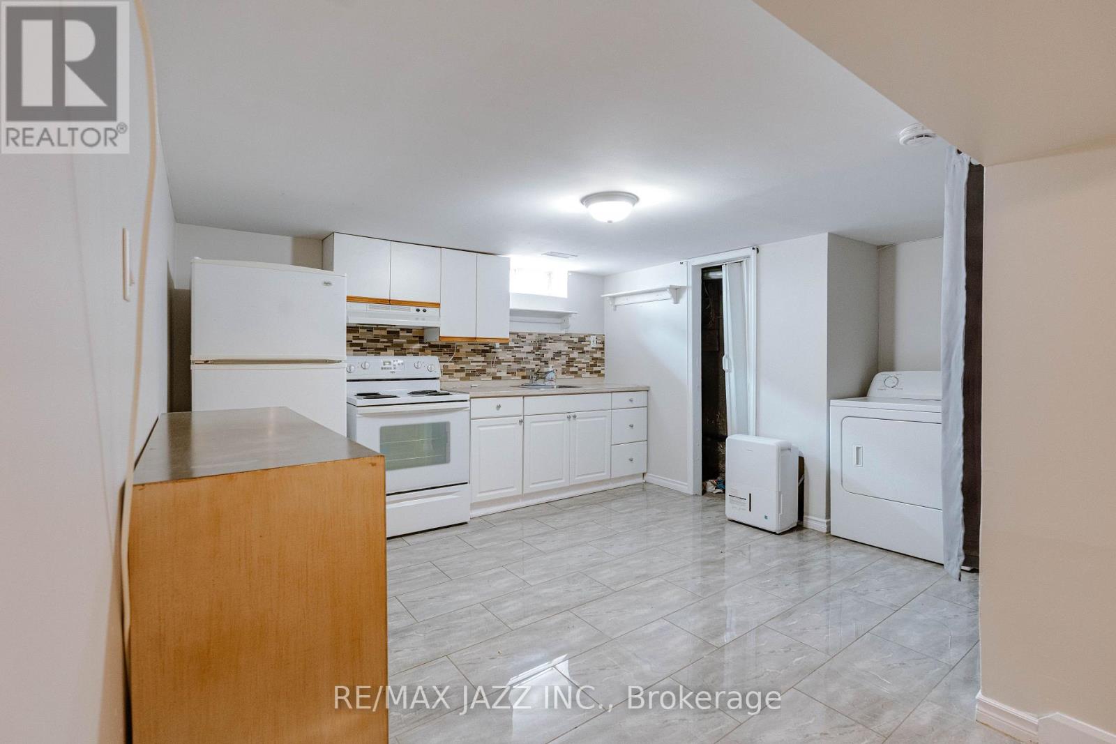 228 Gibbons Street, Oshawa, Ontario  L1J 4Y6 - Photo 17 - E12212019