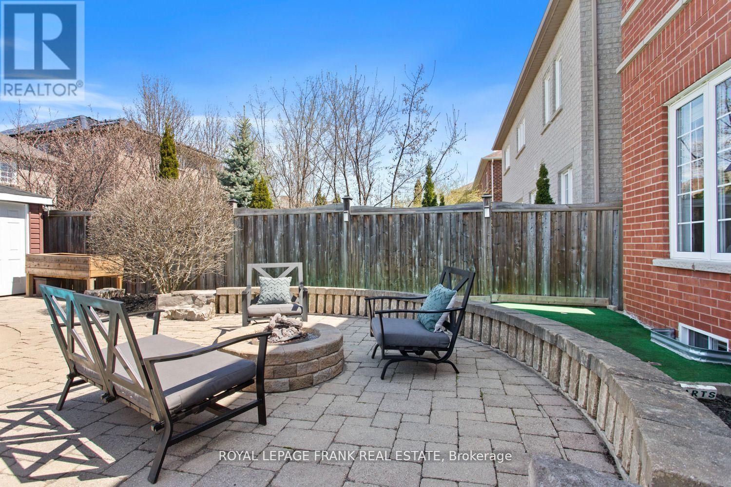 1053 Copperfield Drive, Oshawa, Ontario  L1K 3C4 - Photo 5 - E12212043