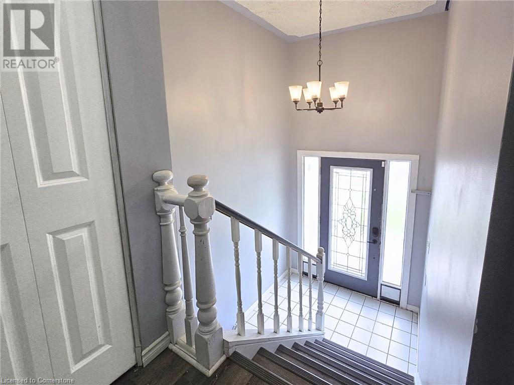 320 Country Hill Drive, Kitchener, Ontario  N2E 2C2 - Photo 2 - 40739802