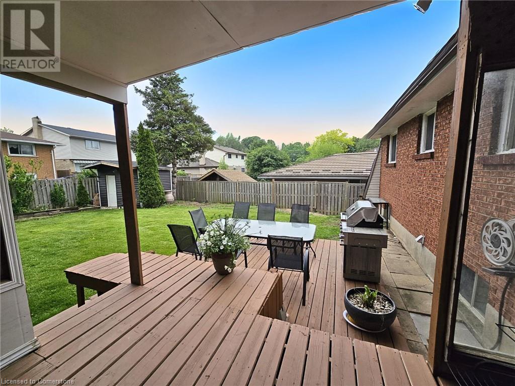 320 Country Hill Drive, Kitchener, Ontario  N2E 2C2 - Photo 16 - 40739802