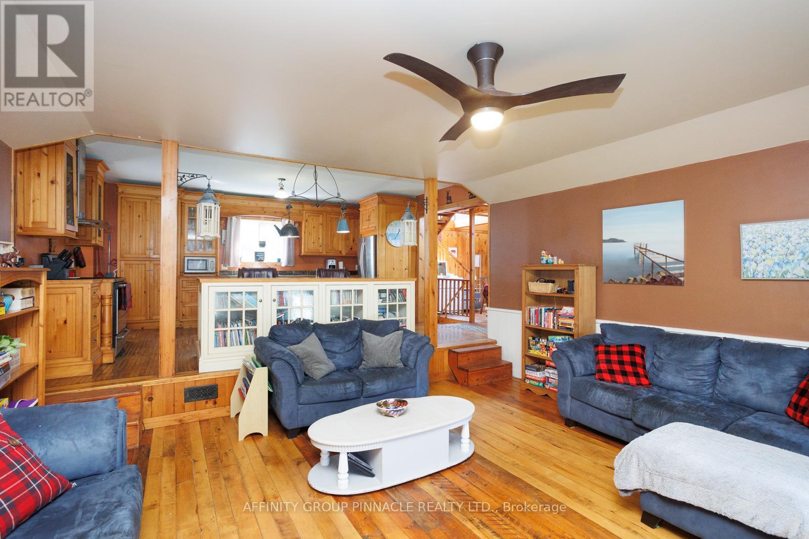 3462 Monck Road, Kawartha Lakes, Ontario  K0M 2L0 - Photo 17 - X12212086