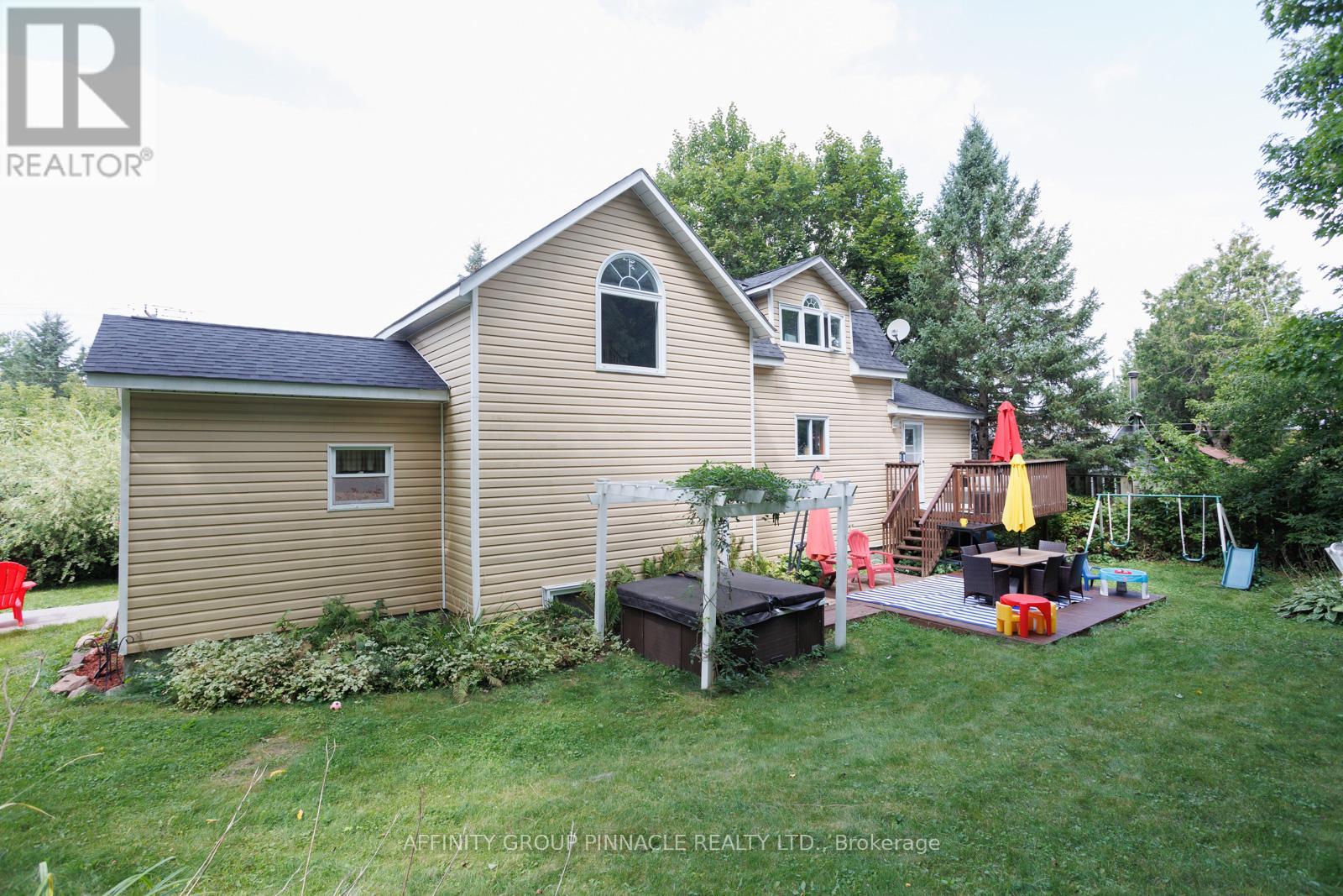 3462 Monck Road, Kawartha Lakes, Ontario  K0M 2L0 - Photo 3 - X12212086