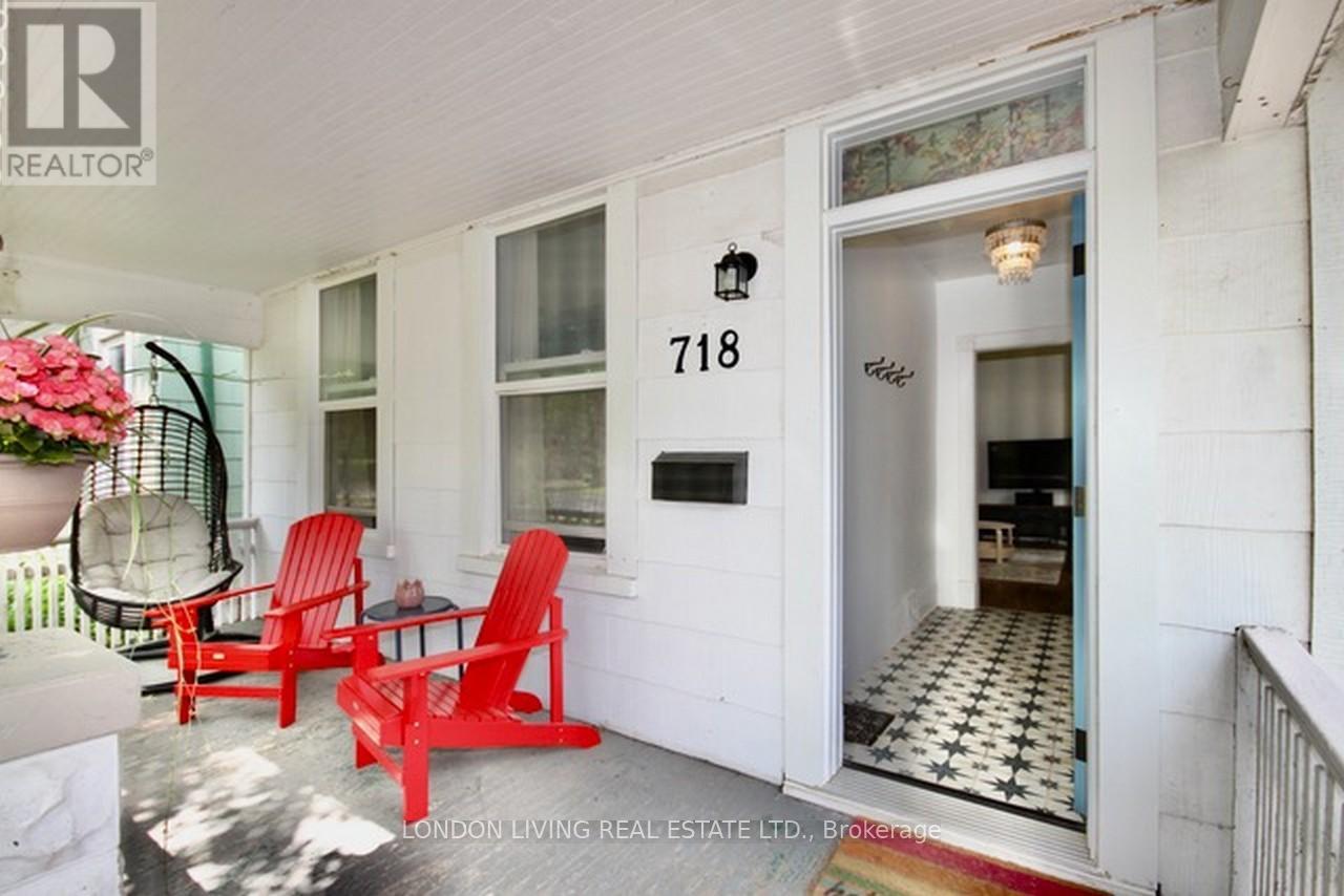 Photo 5 of 38 for 718 William Street