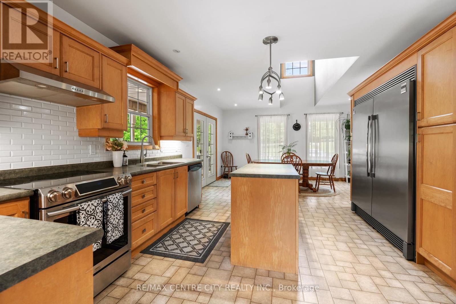 10410 Sandytown Road, Bayham, Ontario  N0J 1H0 - Photo 25 - X12212178