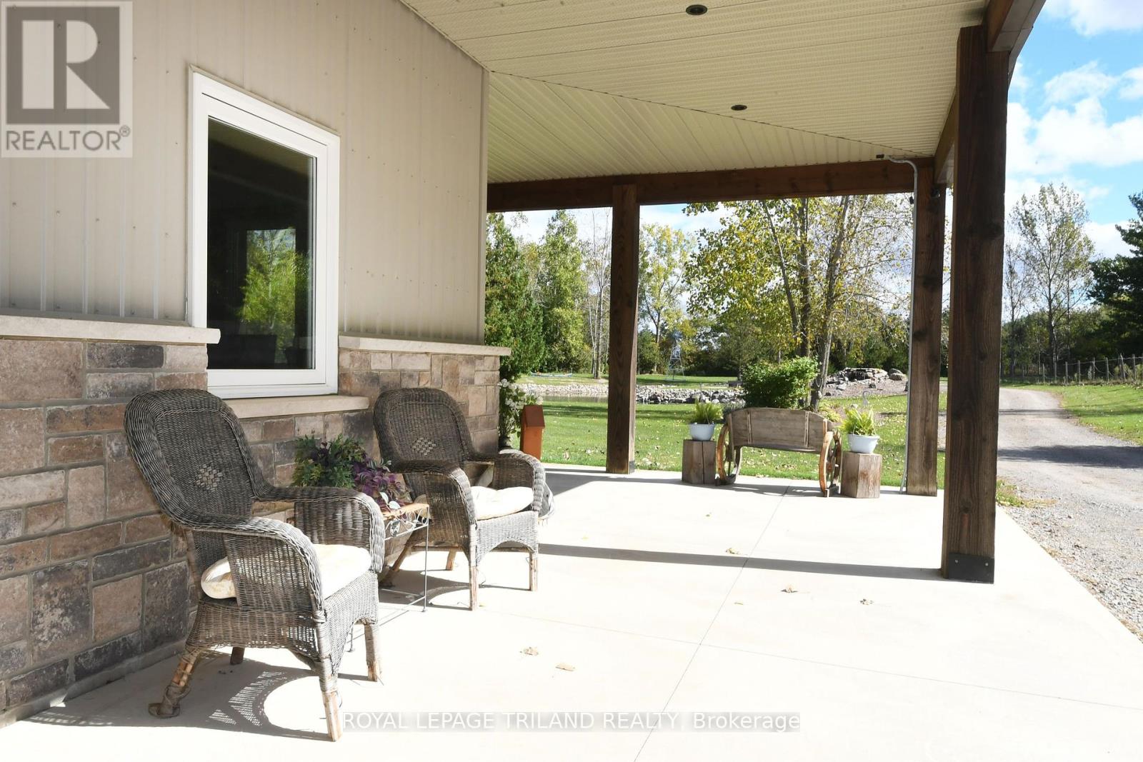 7264 Ridge Road, Lambton Shores (Bosanquet), Ontario  N0N 1J3 - Photo 30 - X12212207