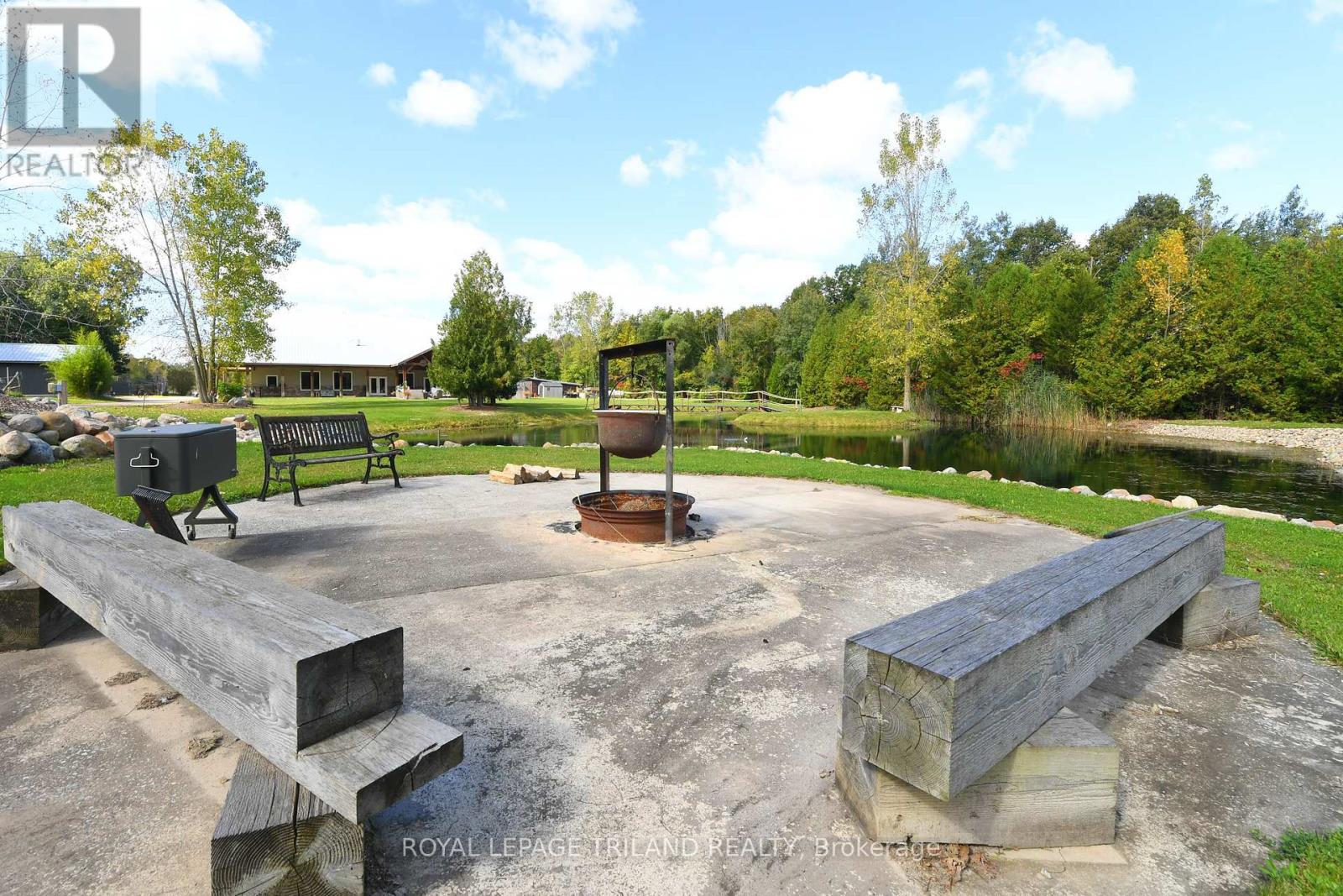 7264 Ridge Road, Lambton Shores (Bosanquet), Ontario  N0N 1J3 - Photo 33 - X12212207