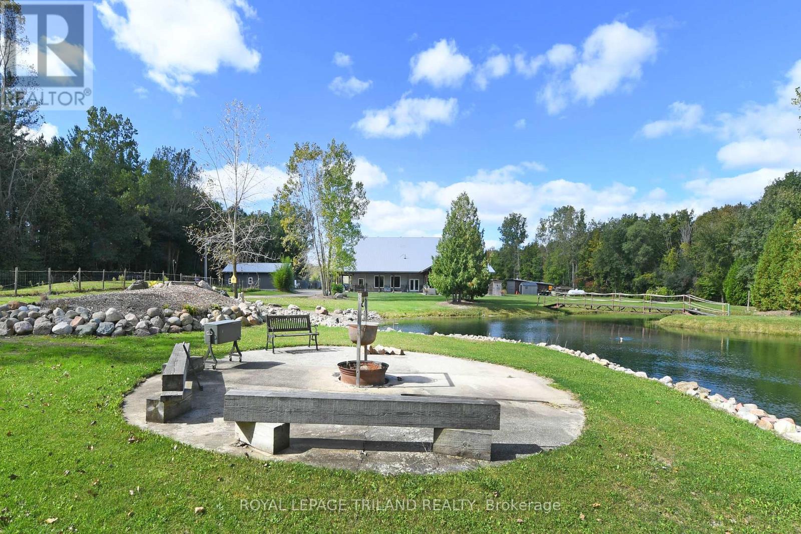 7264 Ridge Road, Lambton Shores (Bosanquet), Ontario  N0N 1J3 - Photo 34 - X12212207