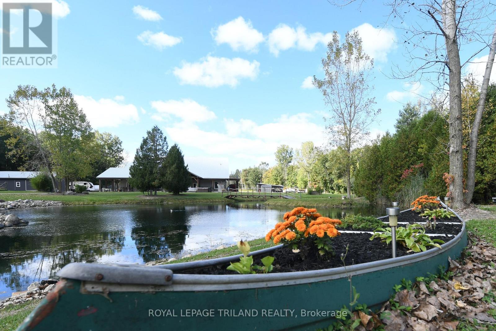 7264 Ridge Road, Lambton Shores (Bosanquet), Ontario  N0N 1J3 - Photo 35 - X12212207
