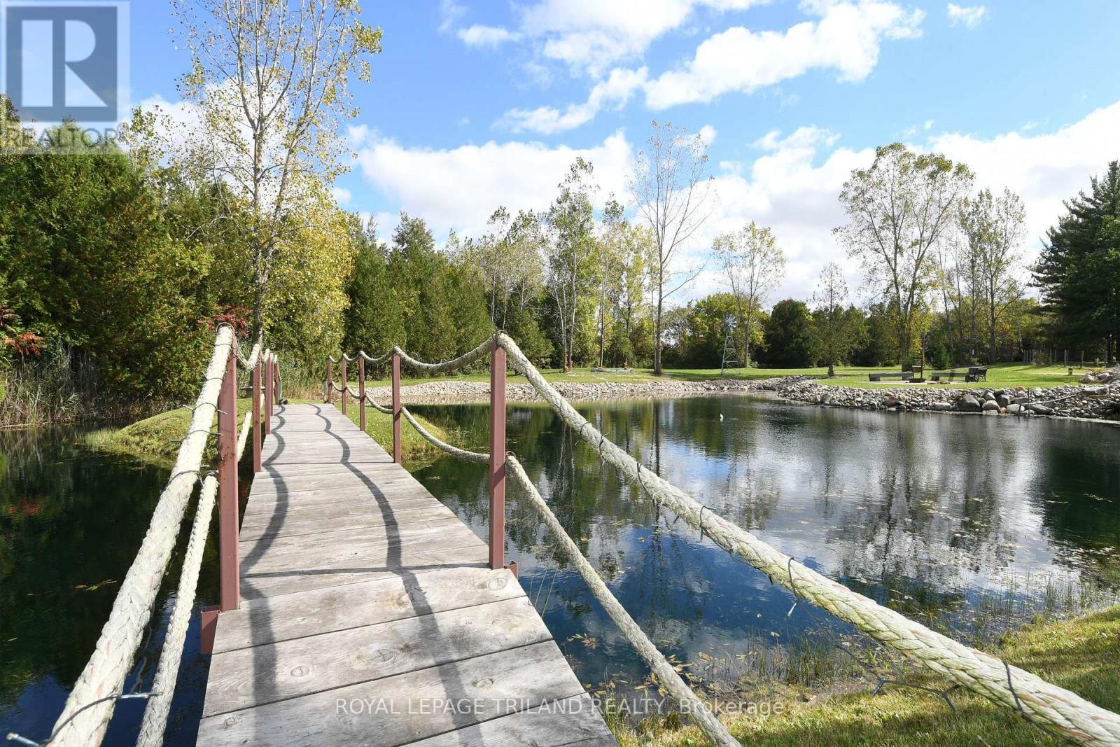 7264 Ridge Road, Lambton Shores (Bosanquet), Ontario  N0N 1J3 - Photo 37 - X12212207
