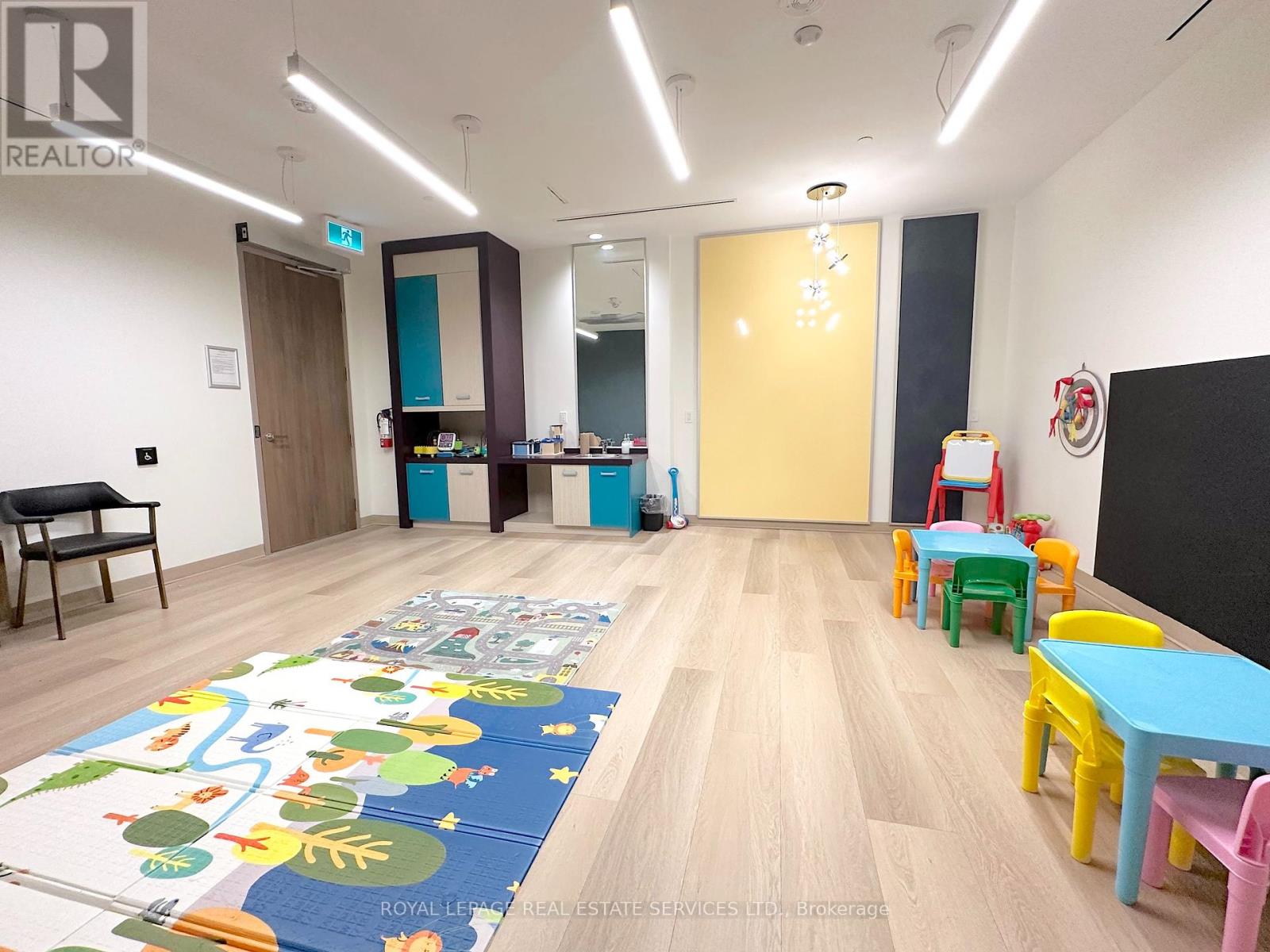 1103 - 1225 York Mills Road, Toronto, Ontario  M3A 1Y4 - Photo 17 - C12211901