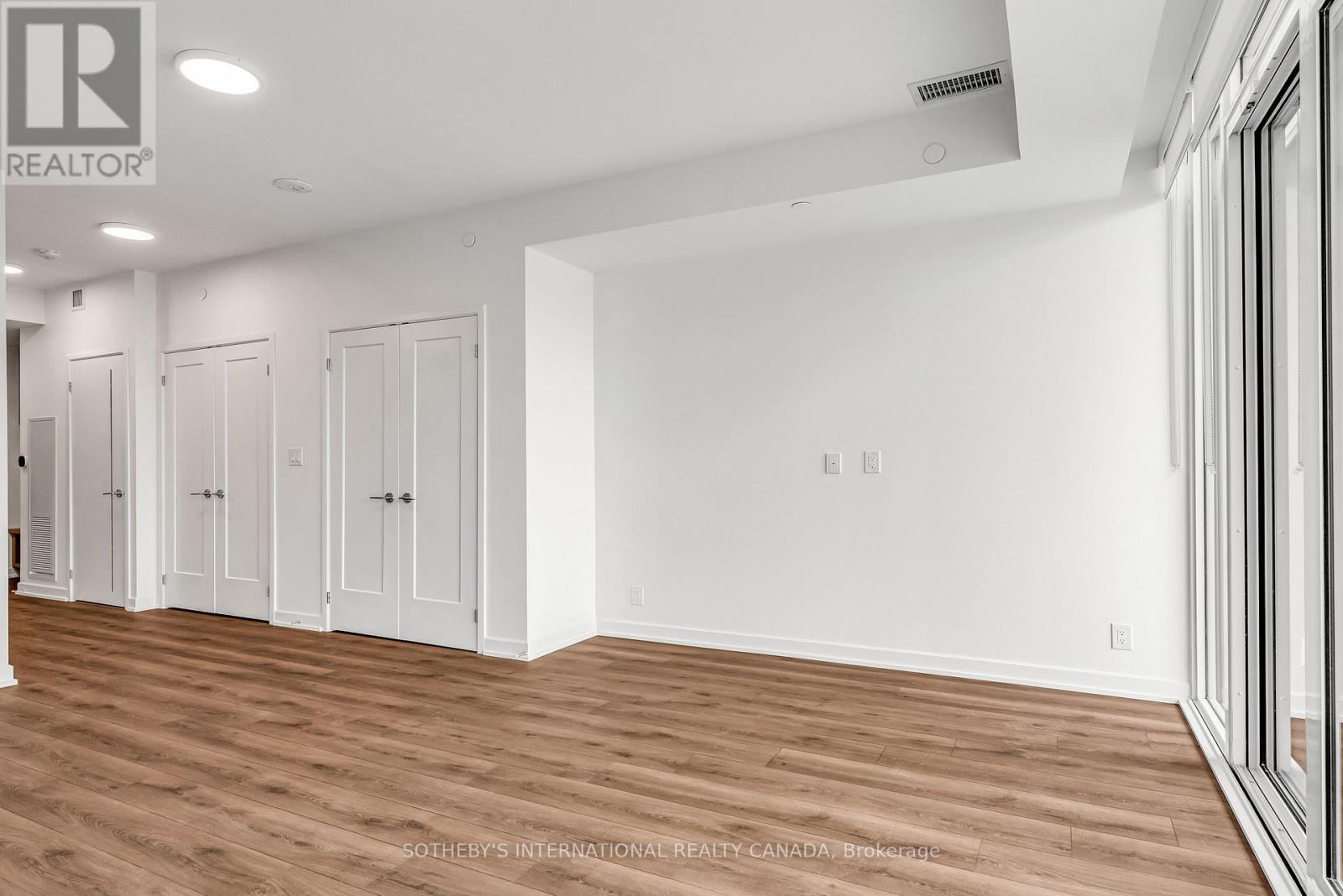 1021 - 88 Bathurst Street, Toronto, Ontario  M5V 0W8 - Photo 12 - C12211917