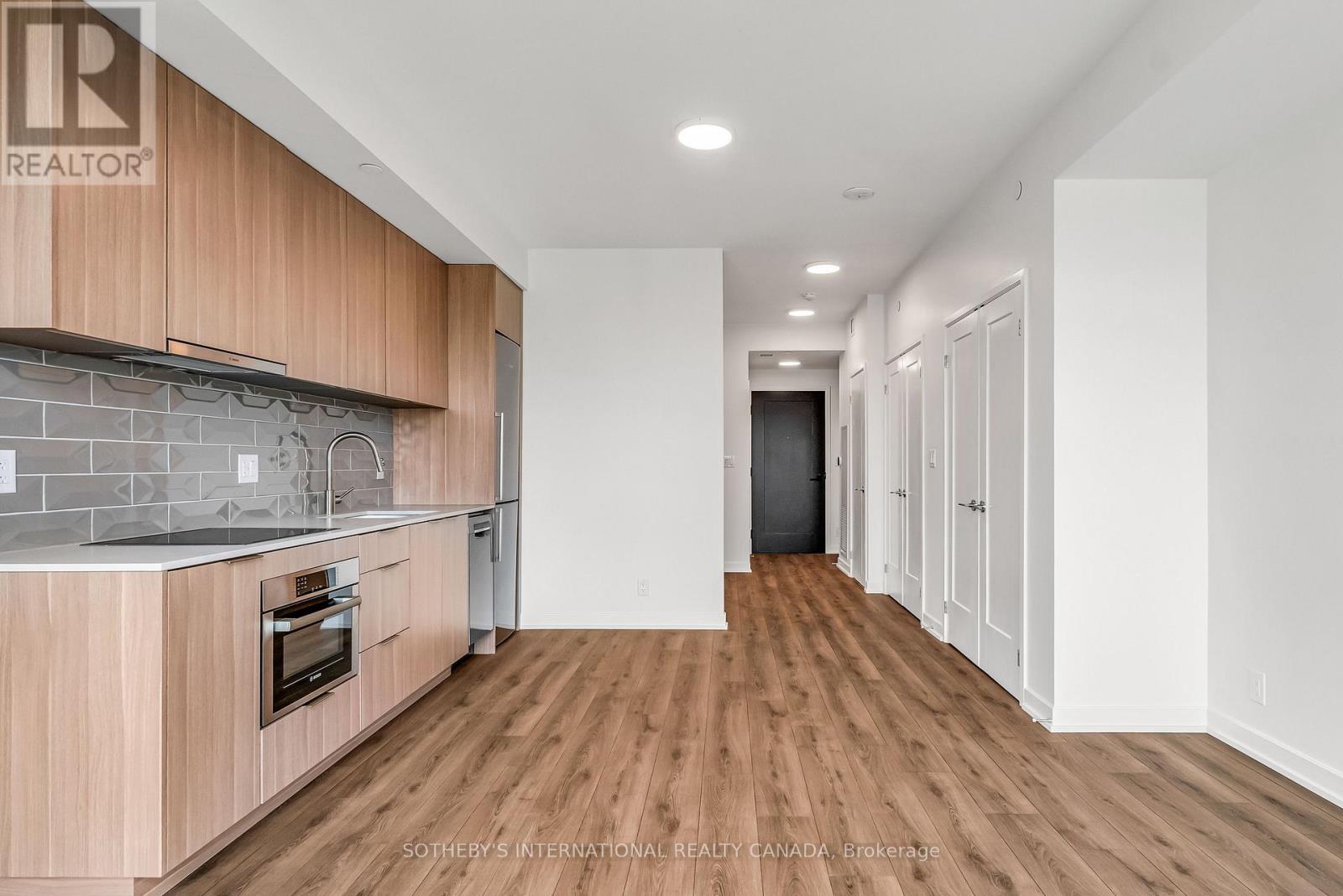 1021 - 88 Bathurst Street, Toronto, Ontario  M5V 0W8 - Photo 14 - C12211917
