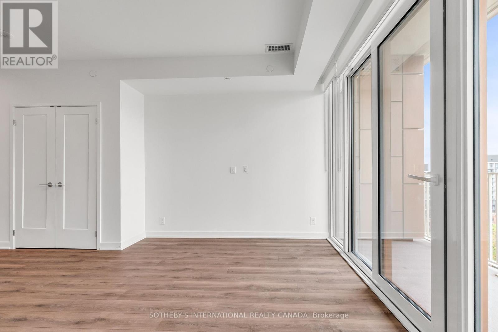 1021 - 88 Bathurst Street, Toronto, Ontario  M5V 0W8 - Photo 15 - C12211917