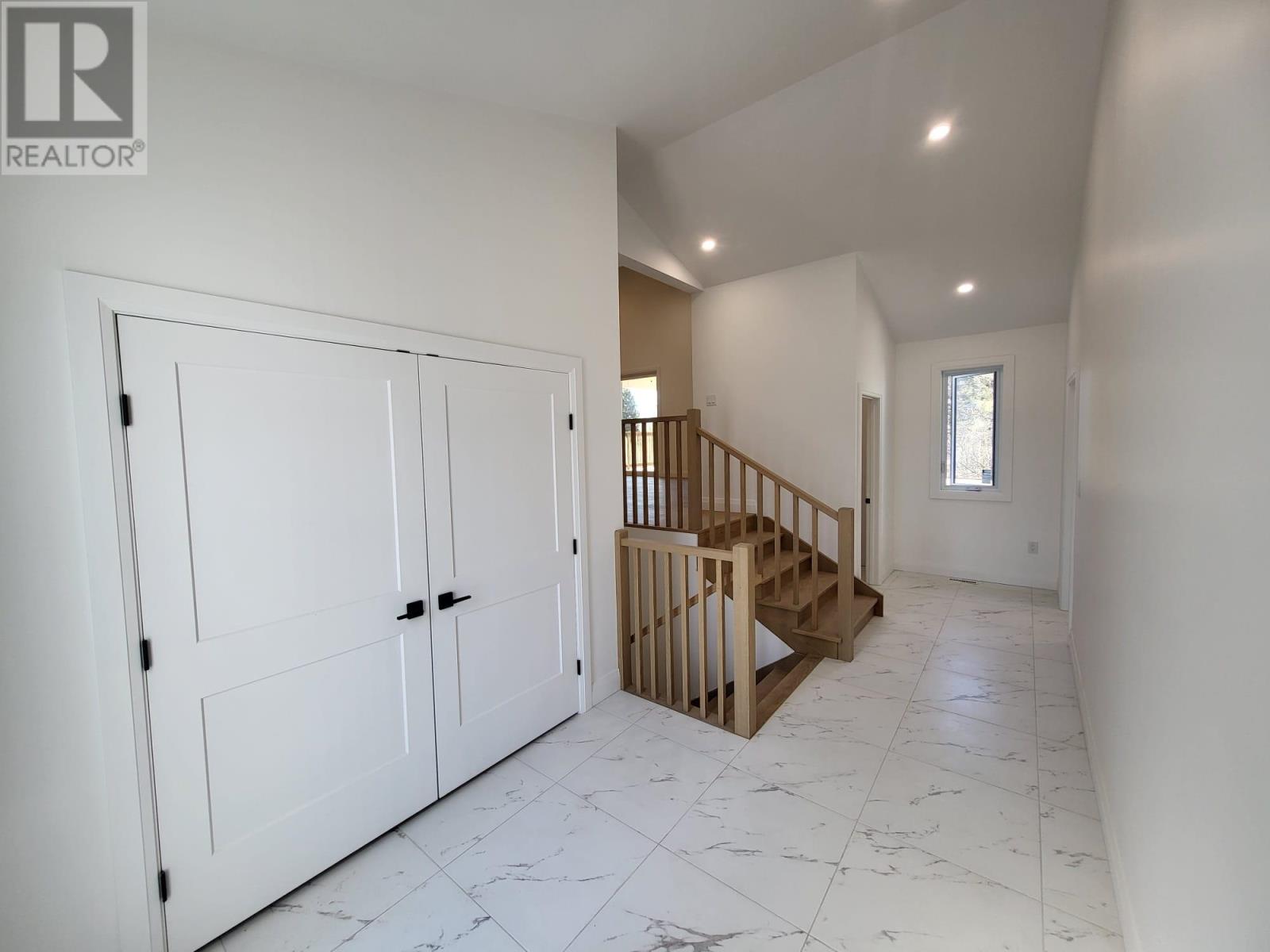 1659 Mountain Rd, Thunder Bay, Ontario  P7J 0K8 - Photo 3 - TB251086