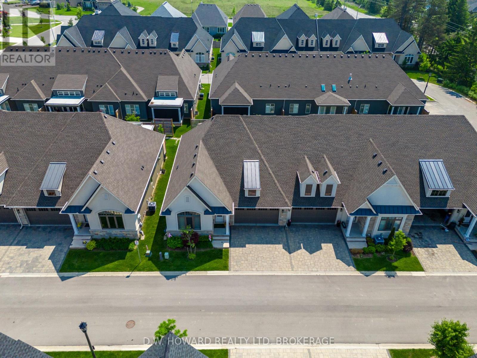 8 Sassafras Row, Fort Erie, Ontario  L0S 1N0 - Photo 32 - X12212090